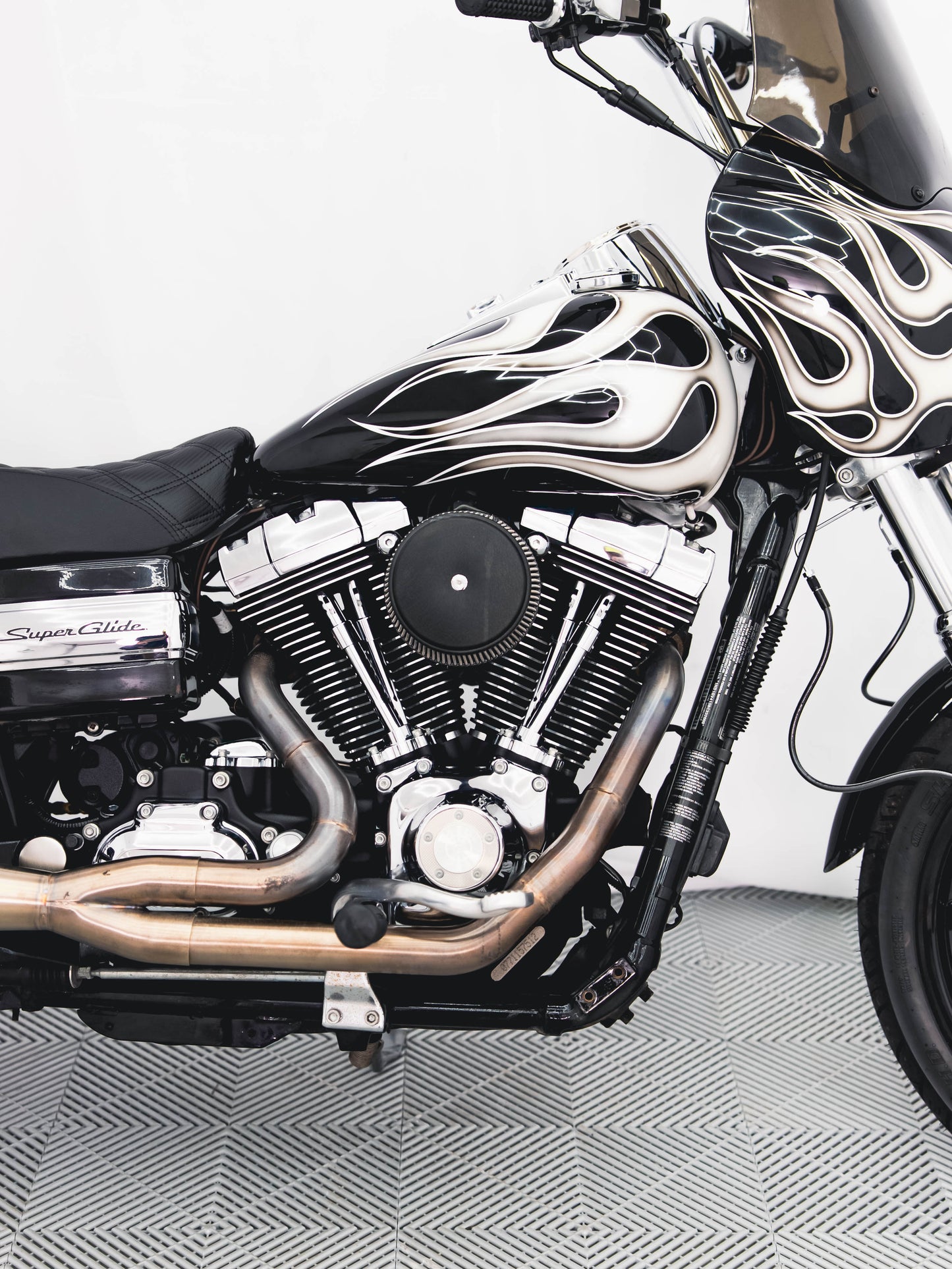 2011 SUPER GLIDE CUSTOM