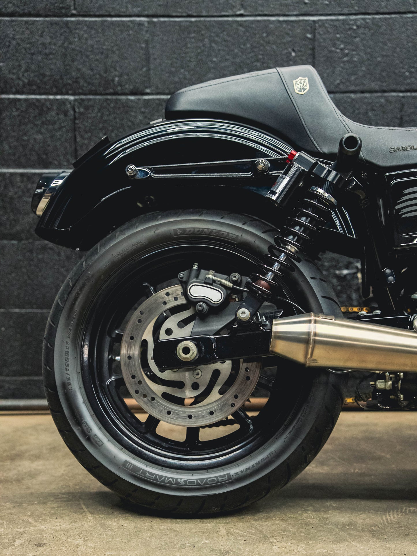 2017 FXDL