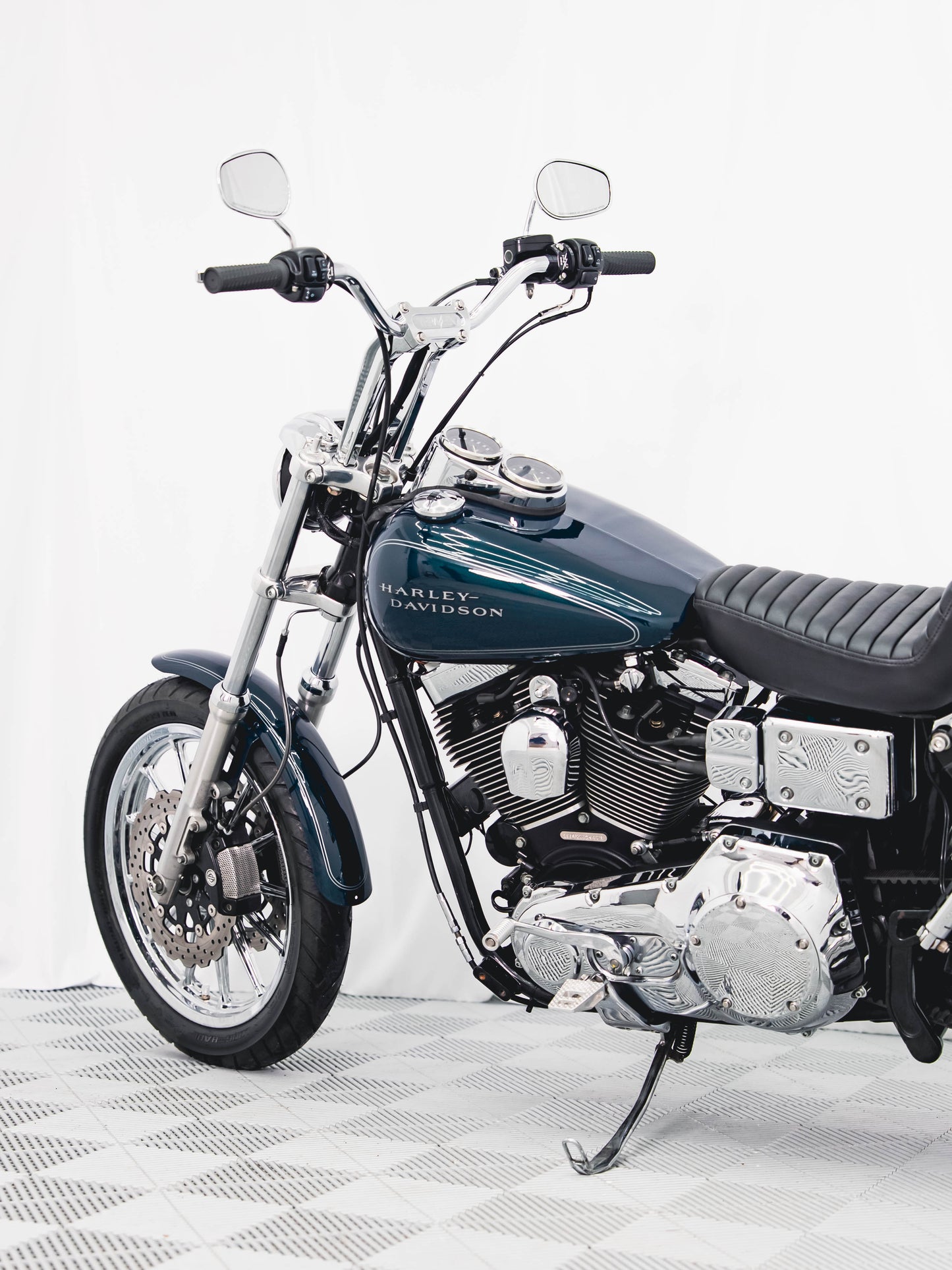 2002 FXDL JADE SUNGLO