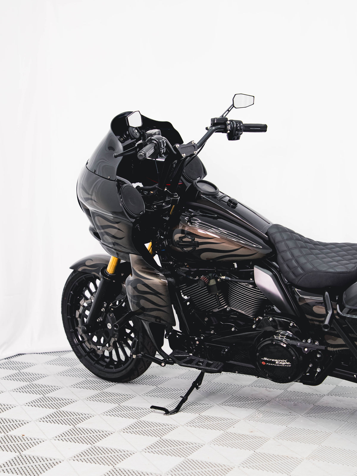 2018 ROAD KING 124"