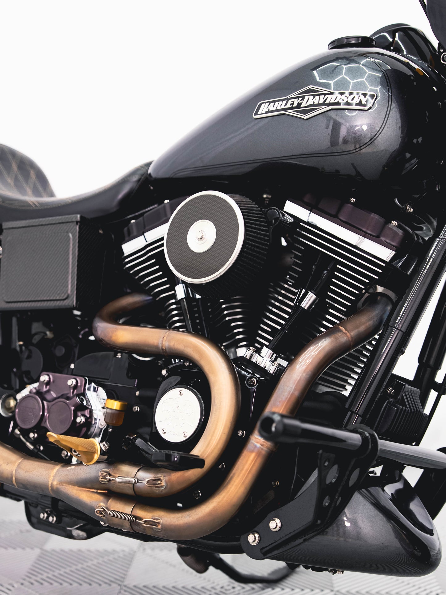 2005 FXDLI POPS GARAGE BUILD!