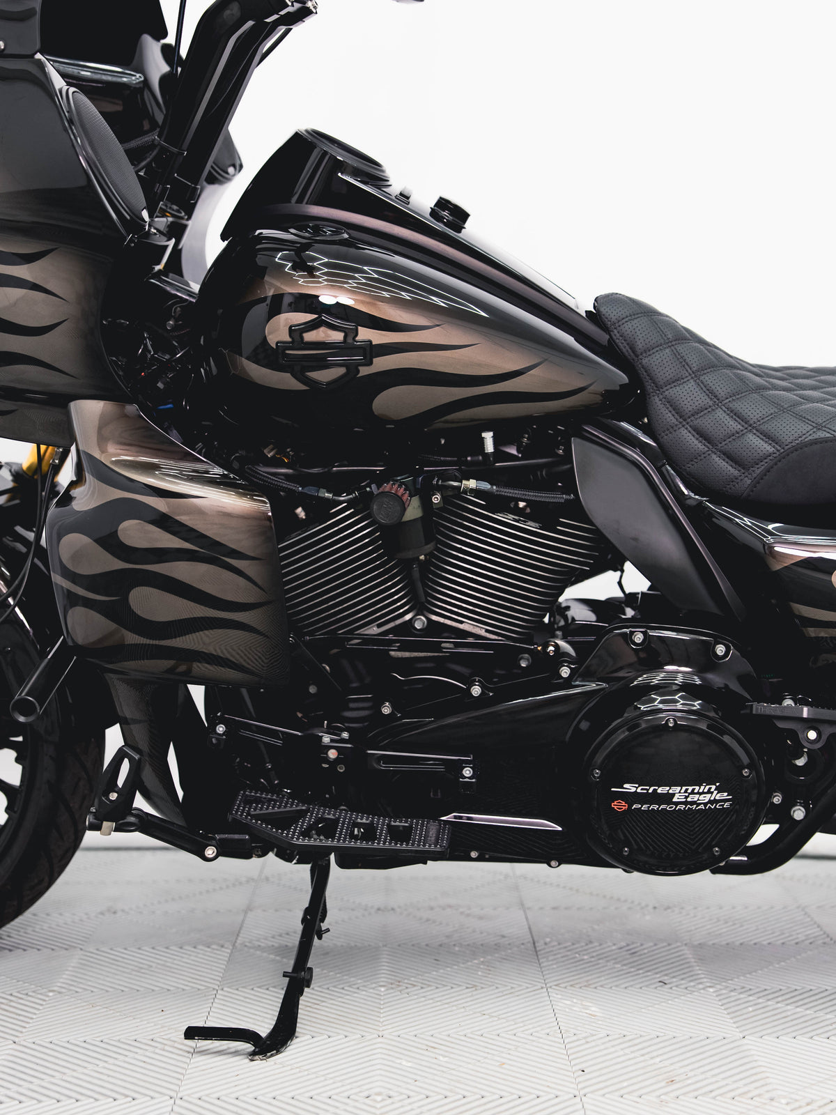 2018 ROAD KING 124"