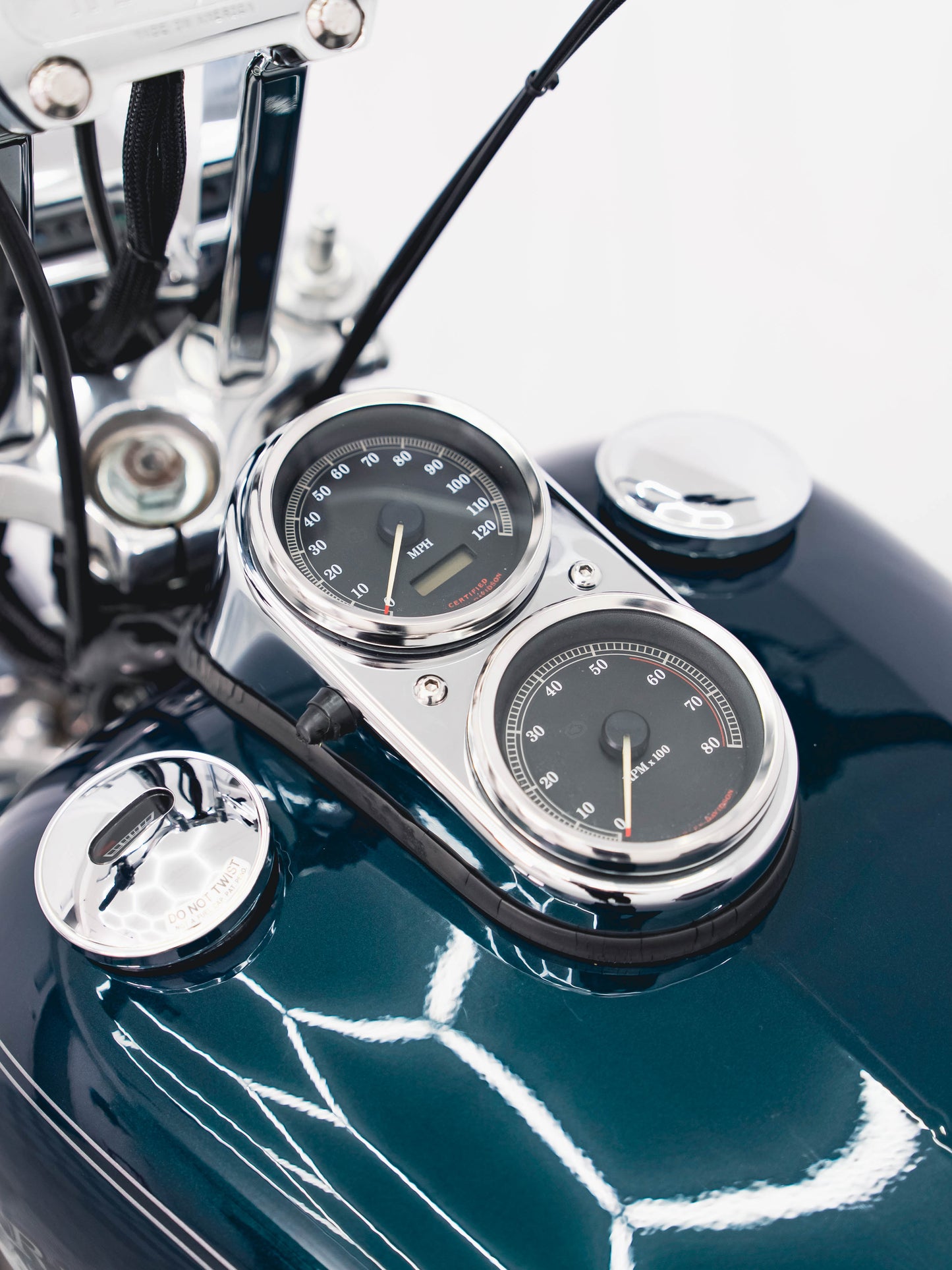 2002 FXDL JADE SUNGLO
