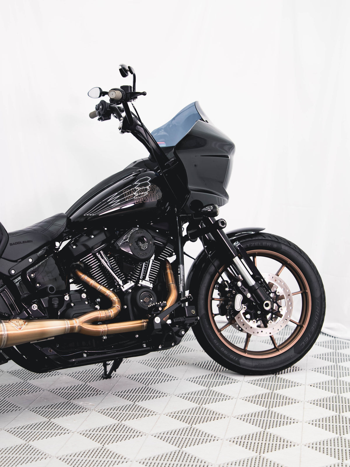 2024 LOW RIDER ST