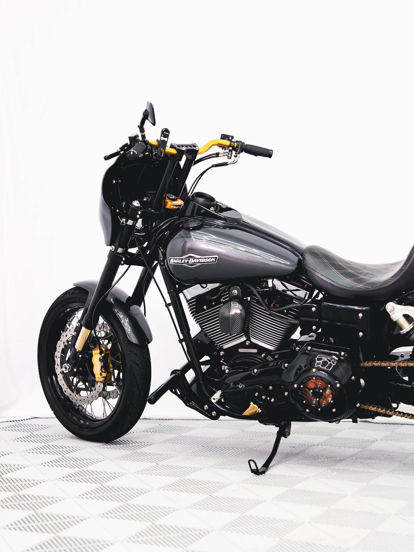 2005 FXDLI POPS GARAGE BUILD!