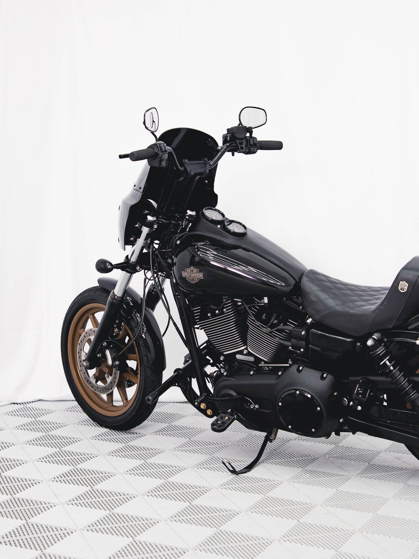 2017 FXDLS