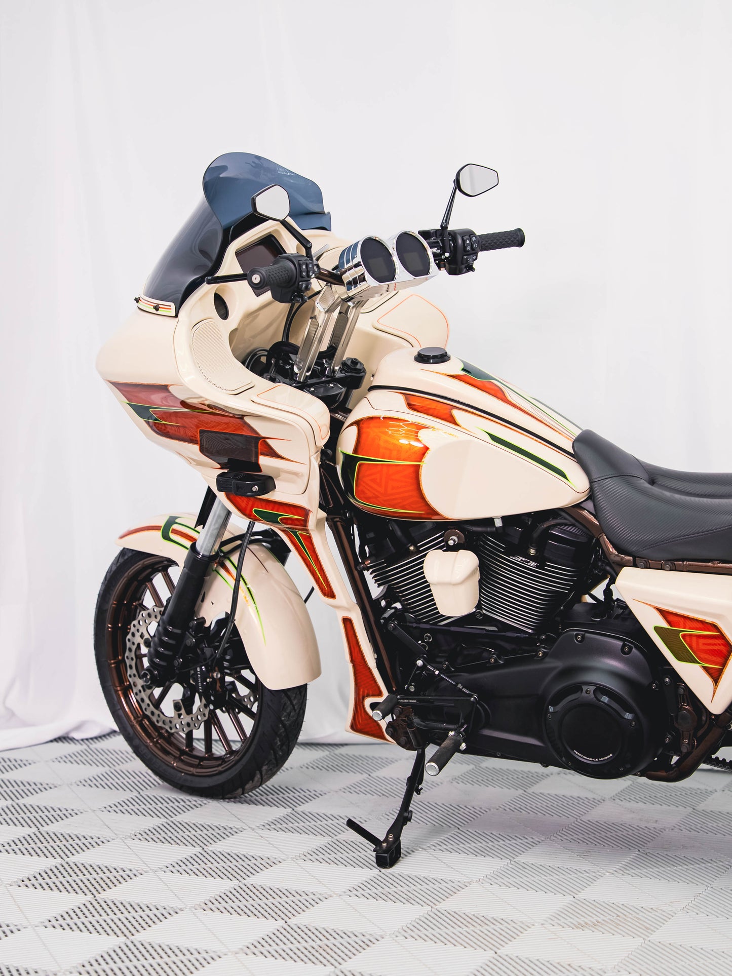 2022 ROAD GLIDE 135" CRATE MOTOR 155HP!