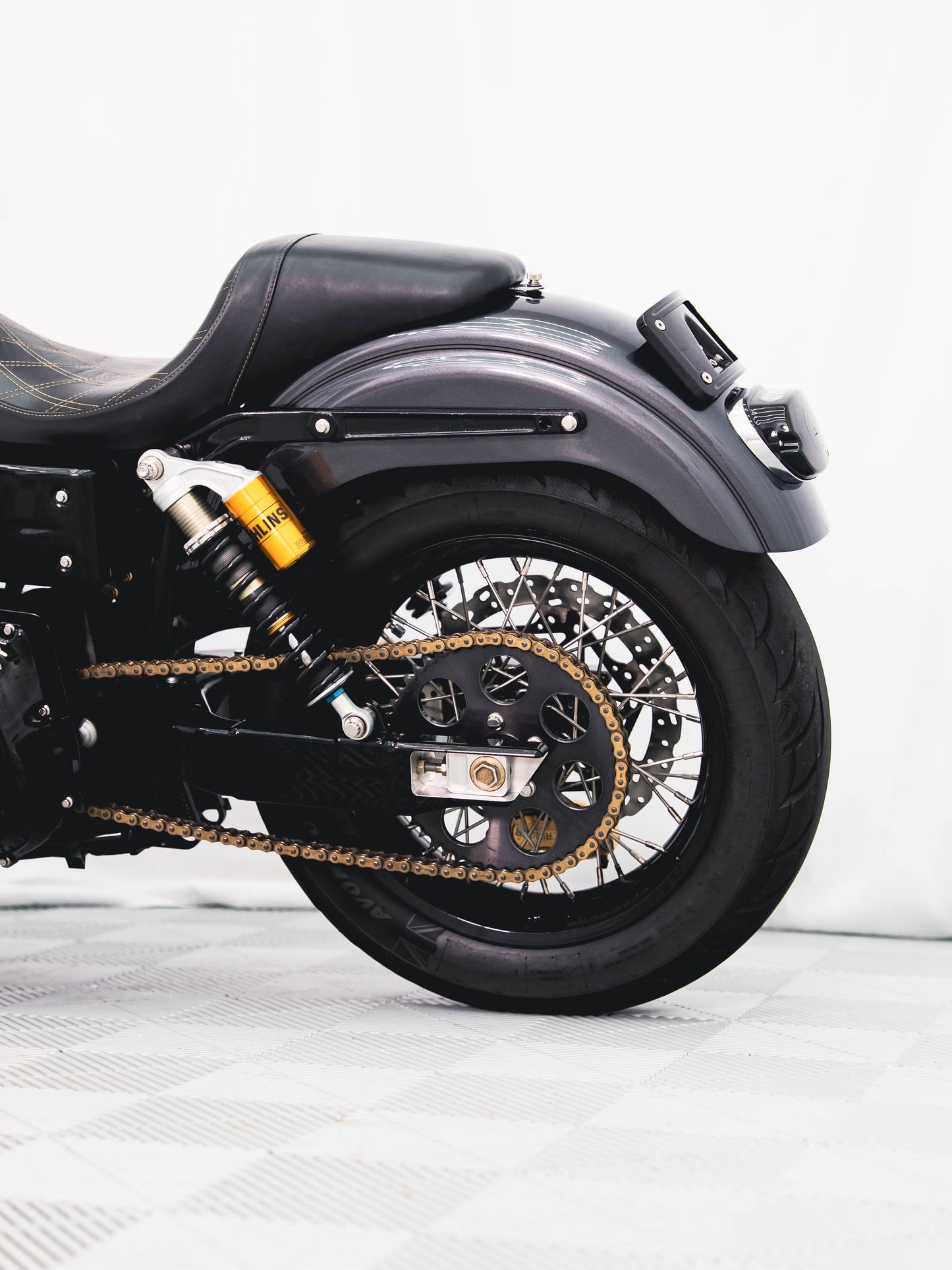 2005 FXDLI POPS GARAGE BUILD!