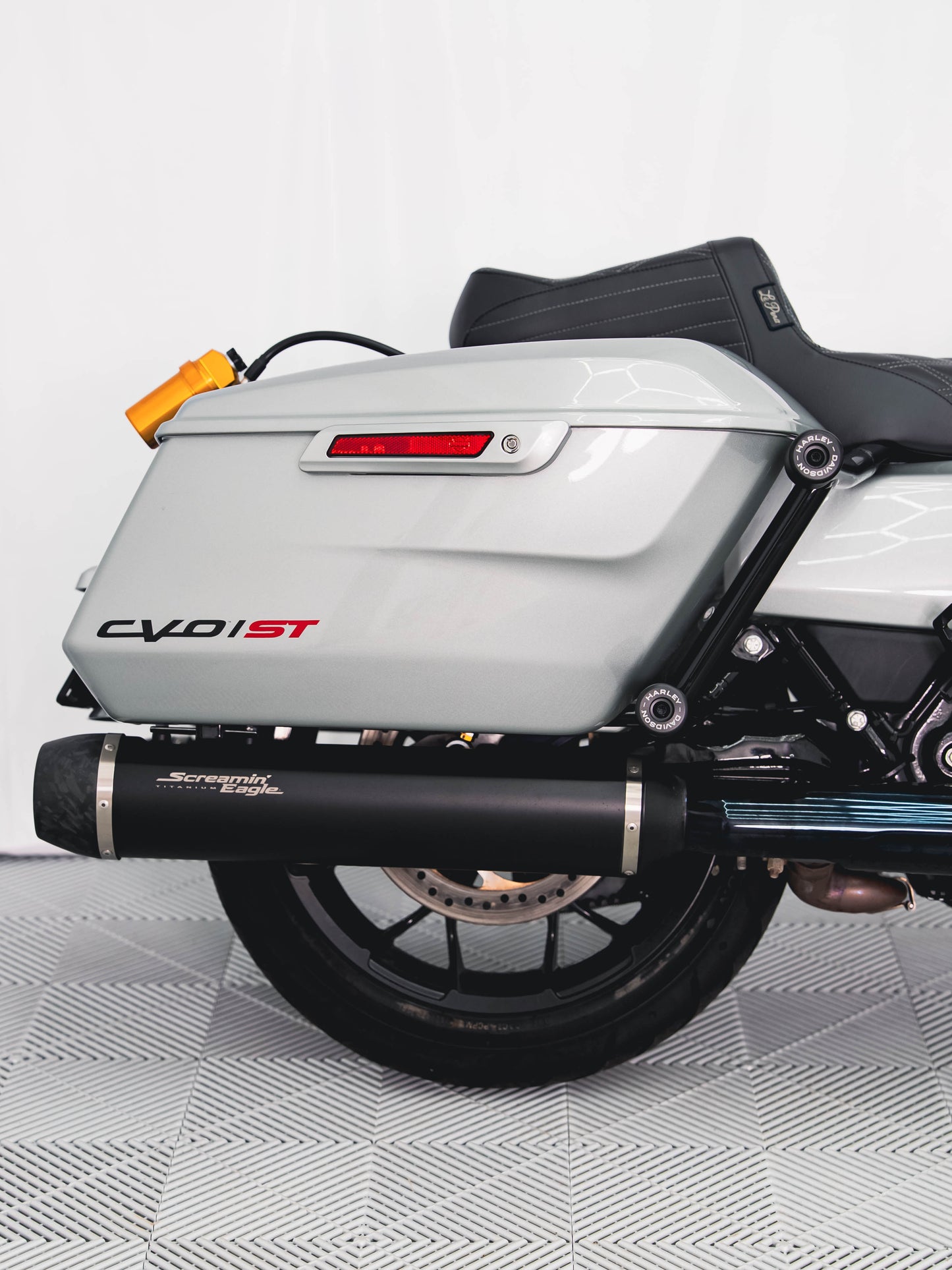 2025 CVO ST SE 135" FULL OHLINS