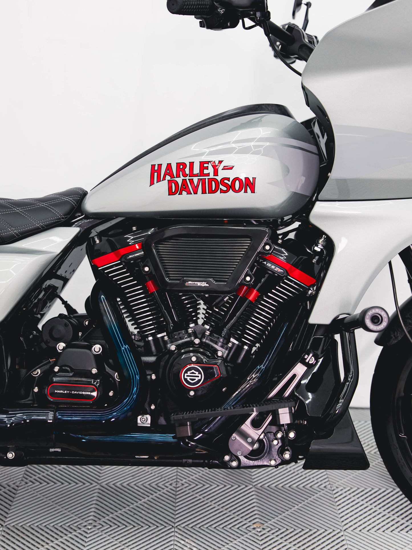 2025 CVO ST SE 135" FULL OHLINS