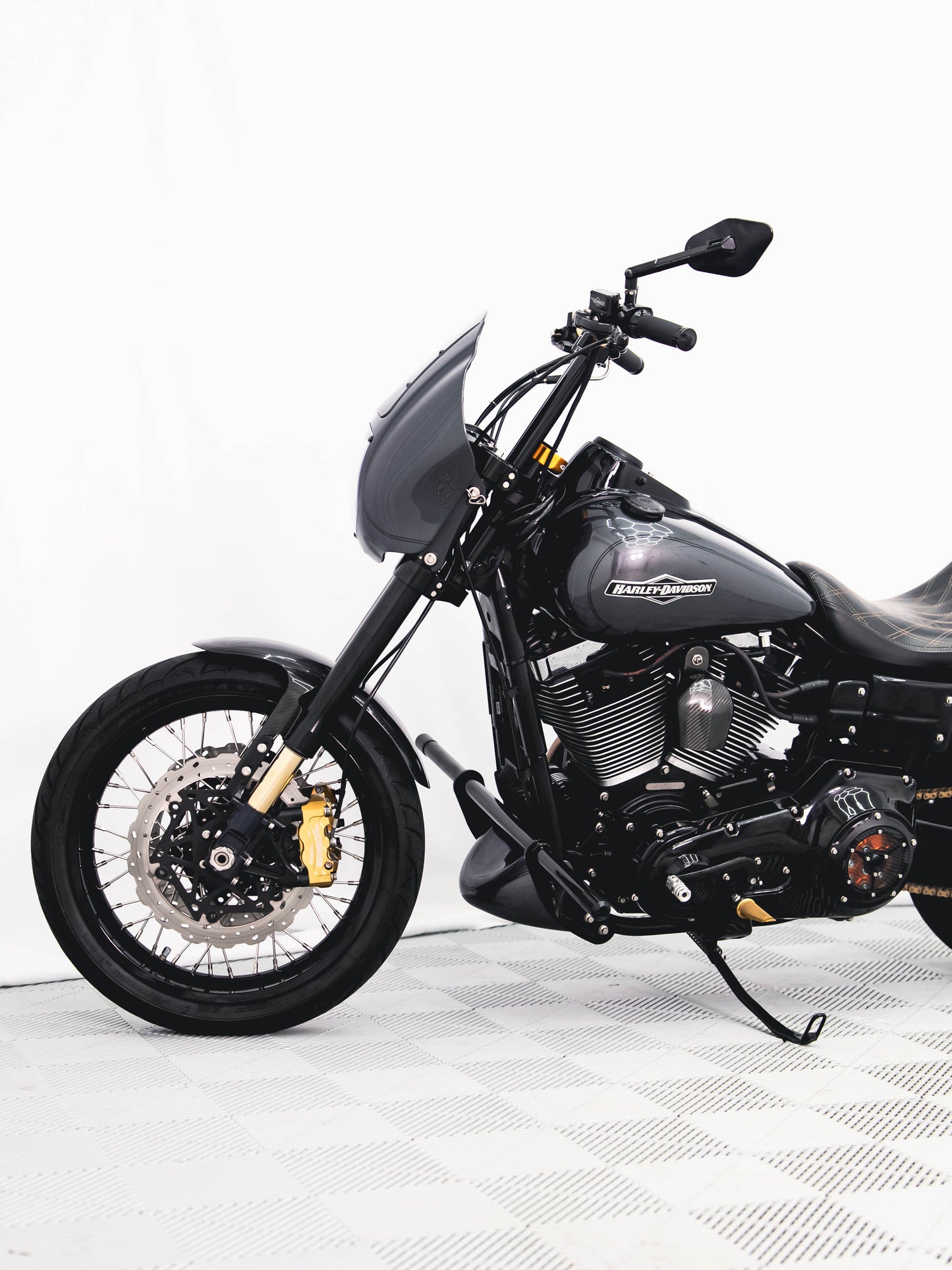 2005 FXDLI POPS GARAGE BUILD!
