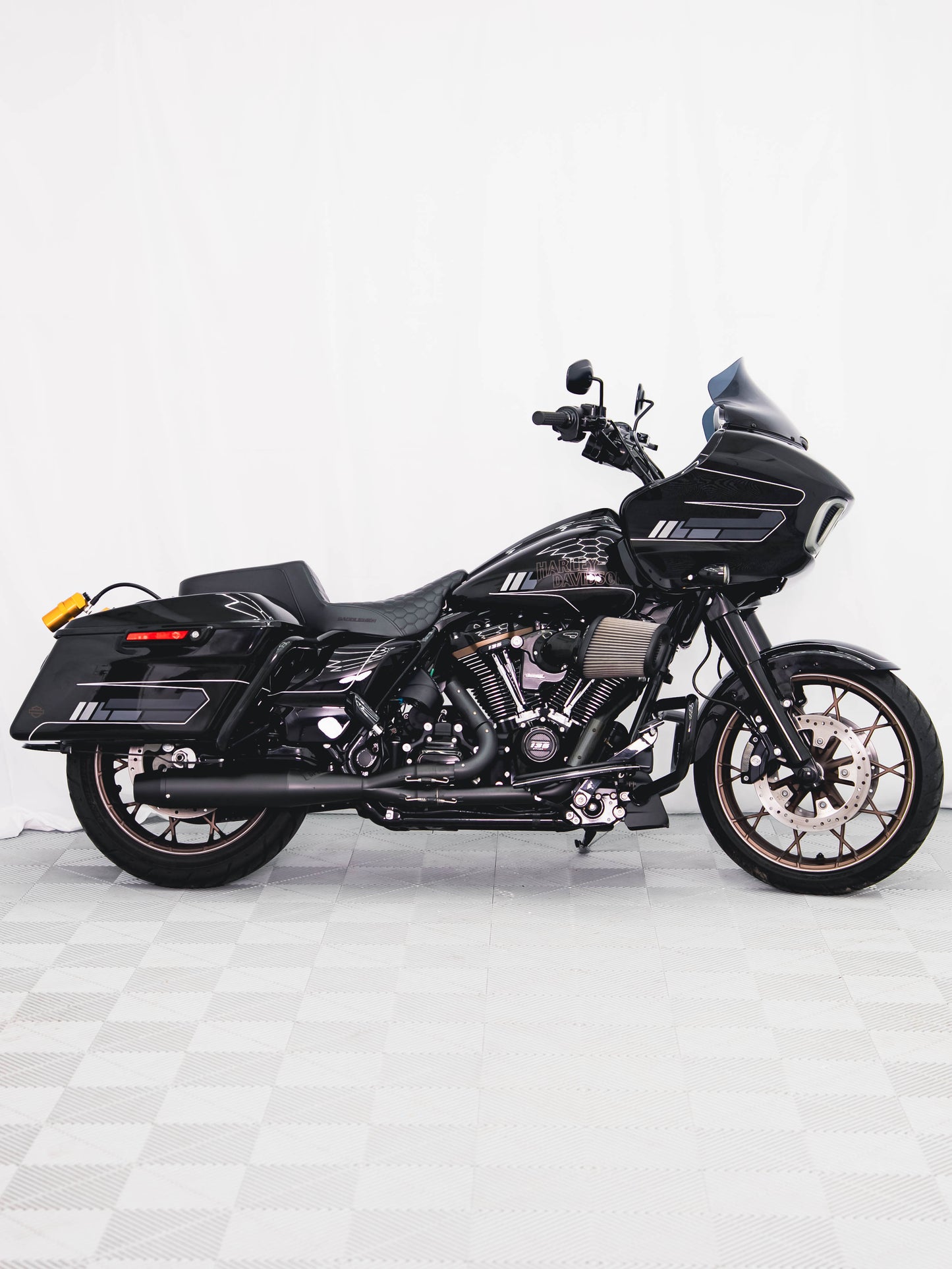 2023 ROAD GLIDE ST 135" CRATE MOTOR 3k MILES
