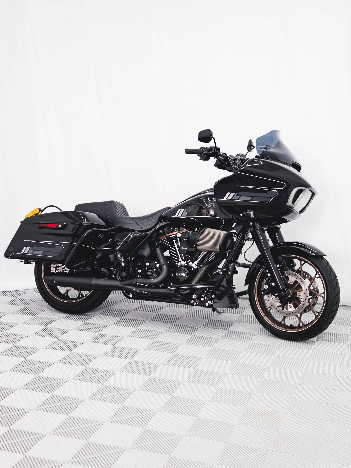 2023 ROAD GLIDE ST 135" CRATE MOTOR 3k MILES