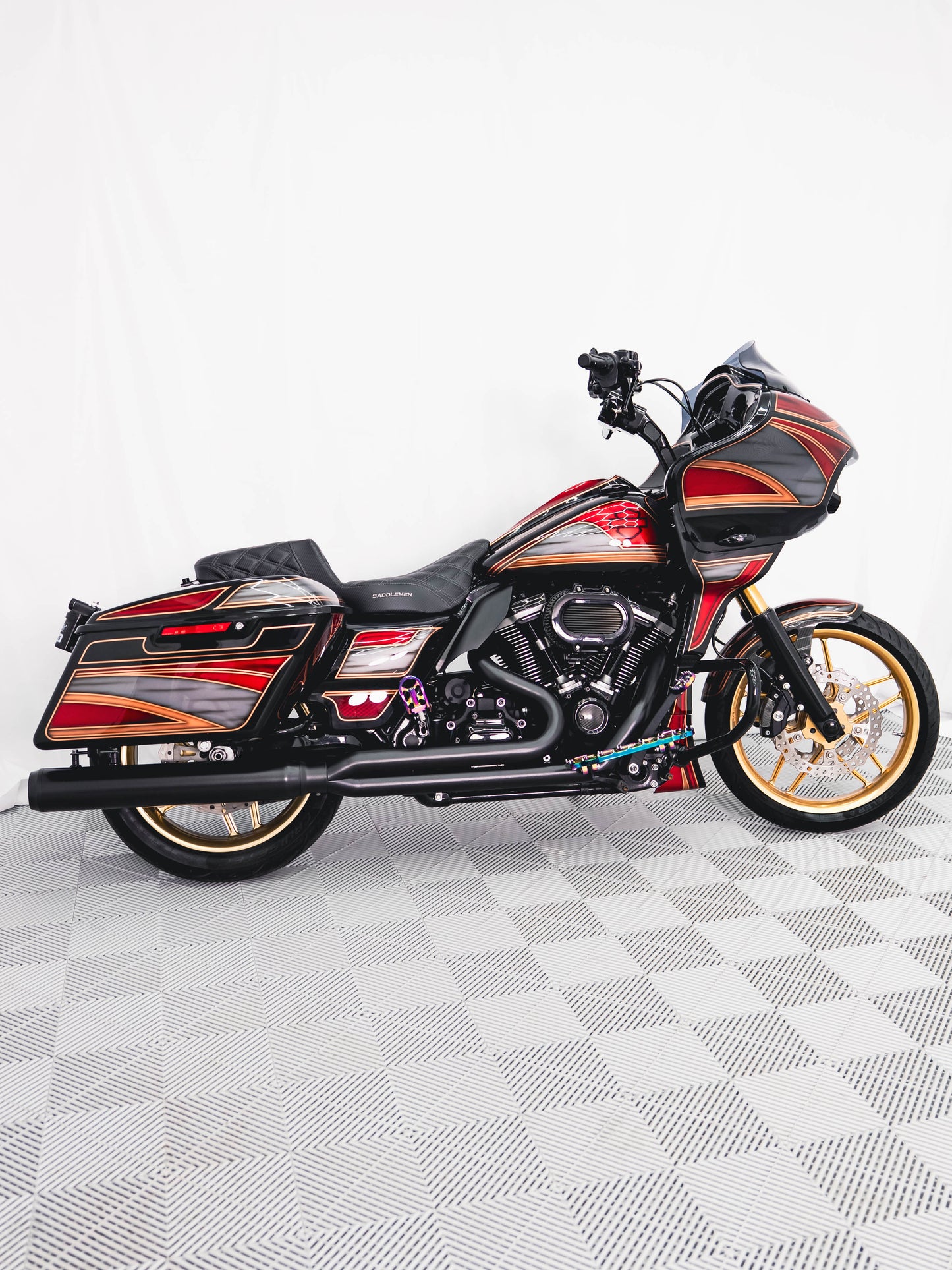 2022 ROAD GLIDE ST MOONSHINE HP