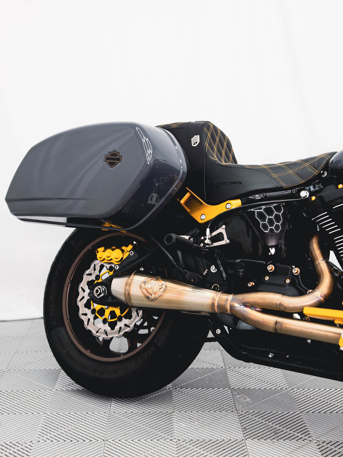 2022 LOW RIDER ST