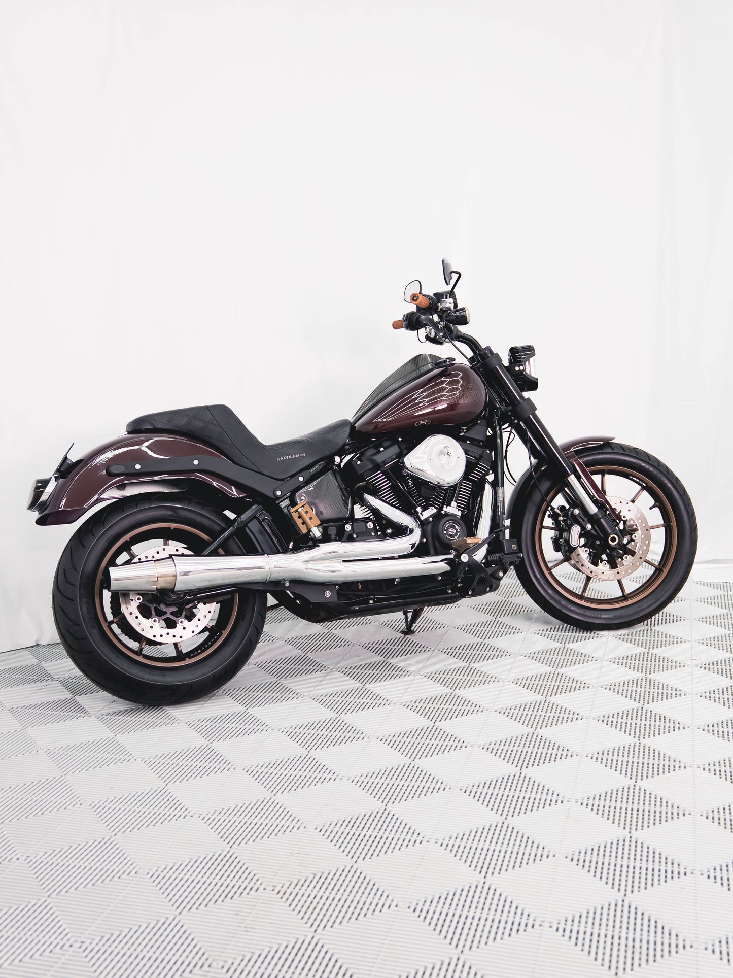 2021 LOW RIDER S CRIMSON RED