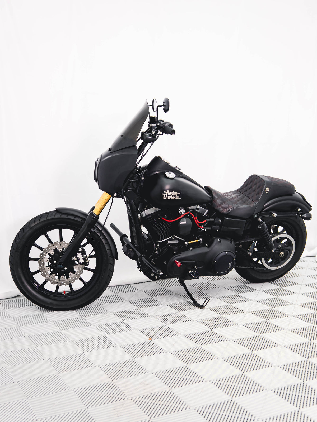 2017 FXDB