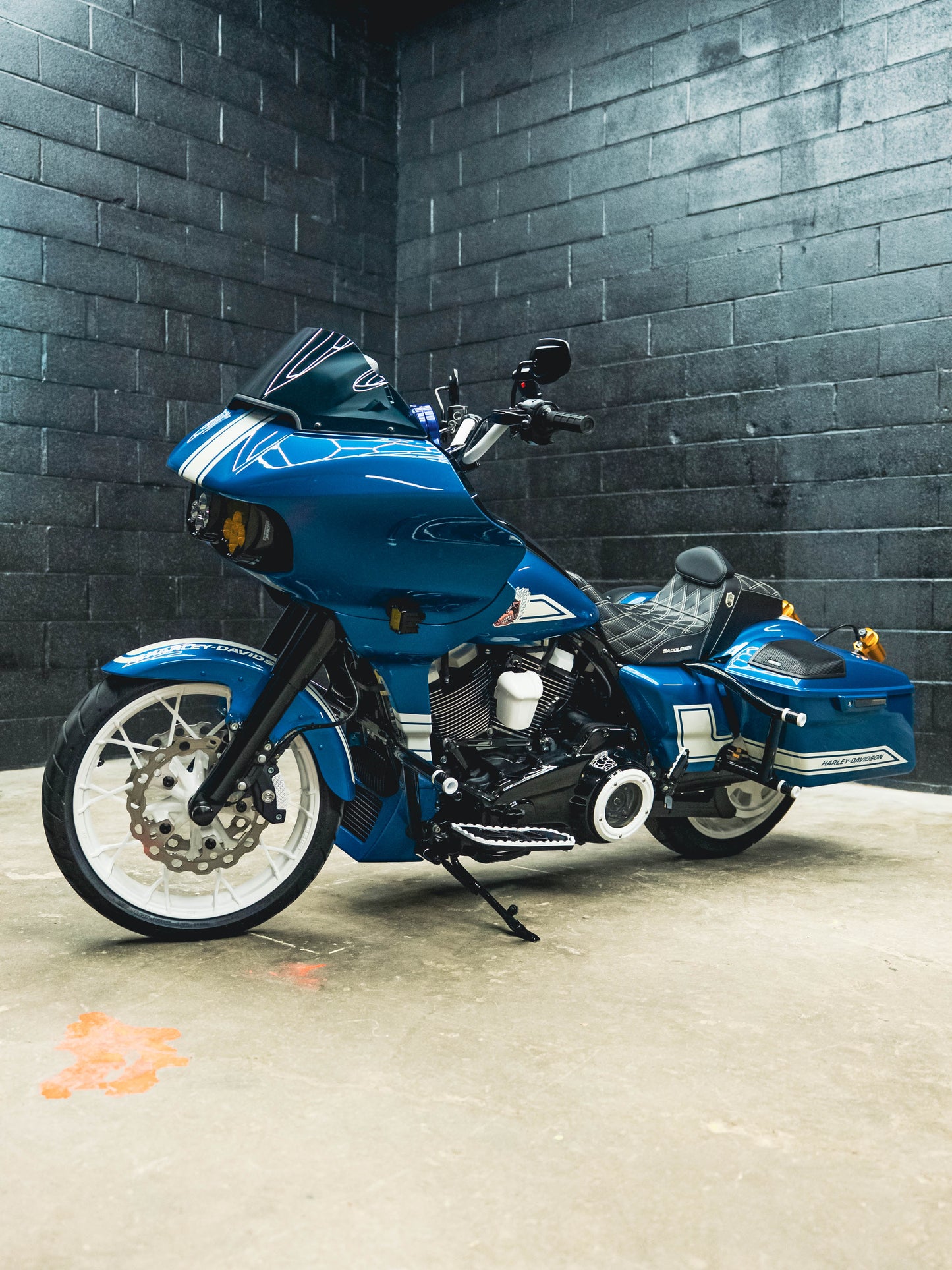 2023 FAST JOHNNIE 1400 MILES