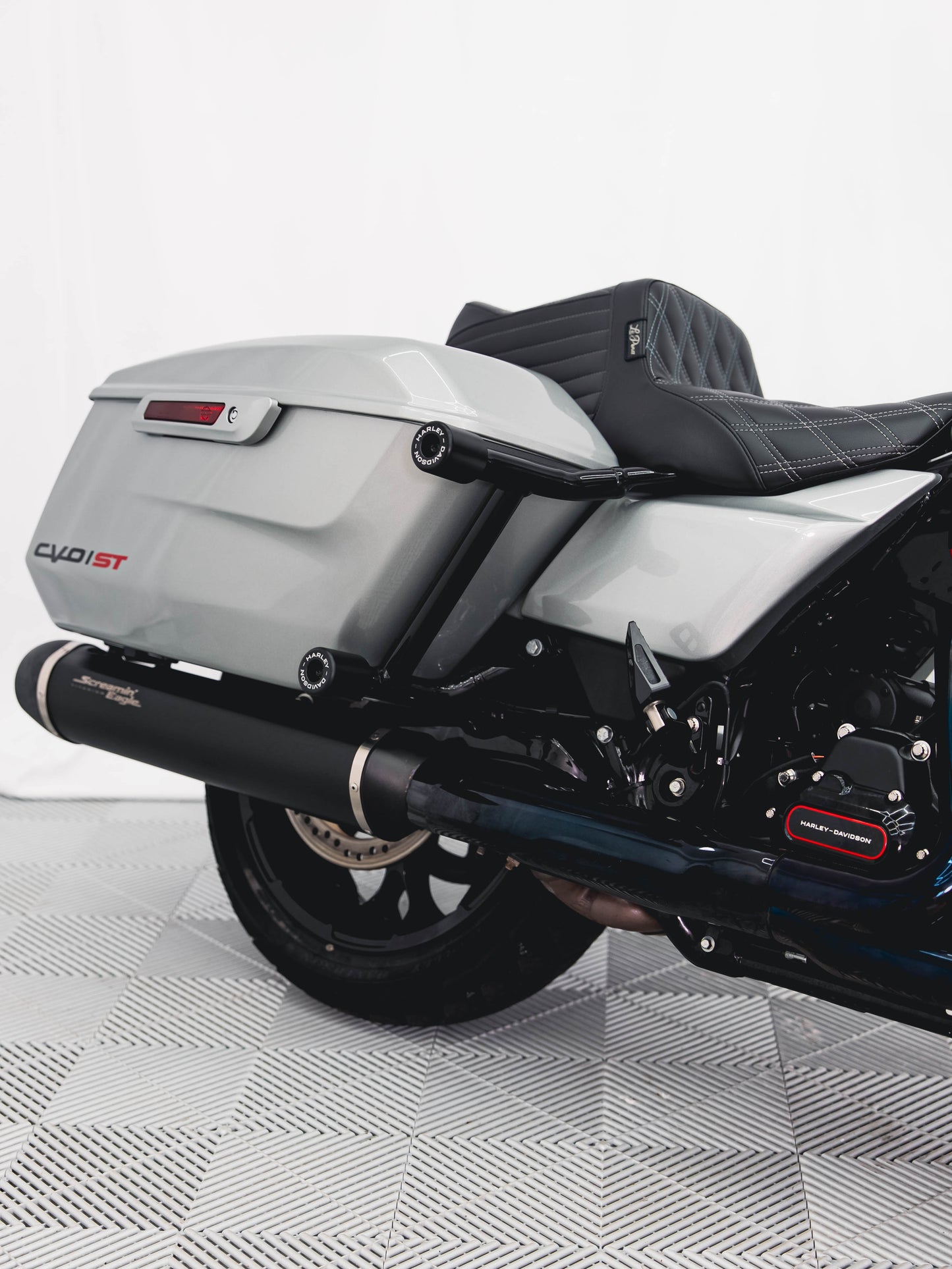 2025 CVO ST SE 135" FULL OHLINS