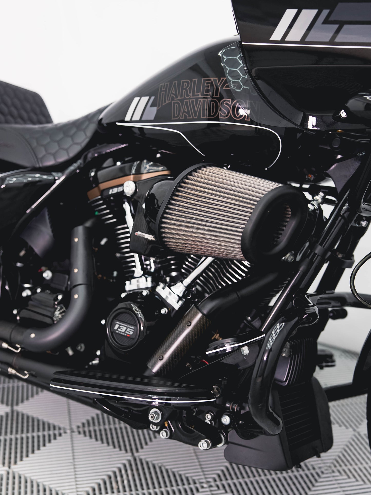 2023 ROAD GLIDE ST 135" CRATE MOTOR 3k MILES