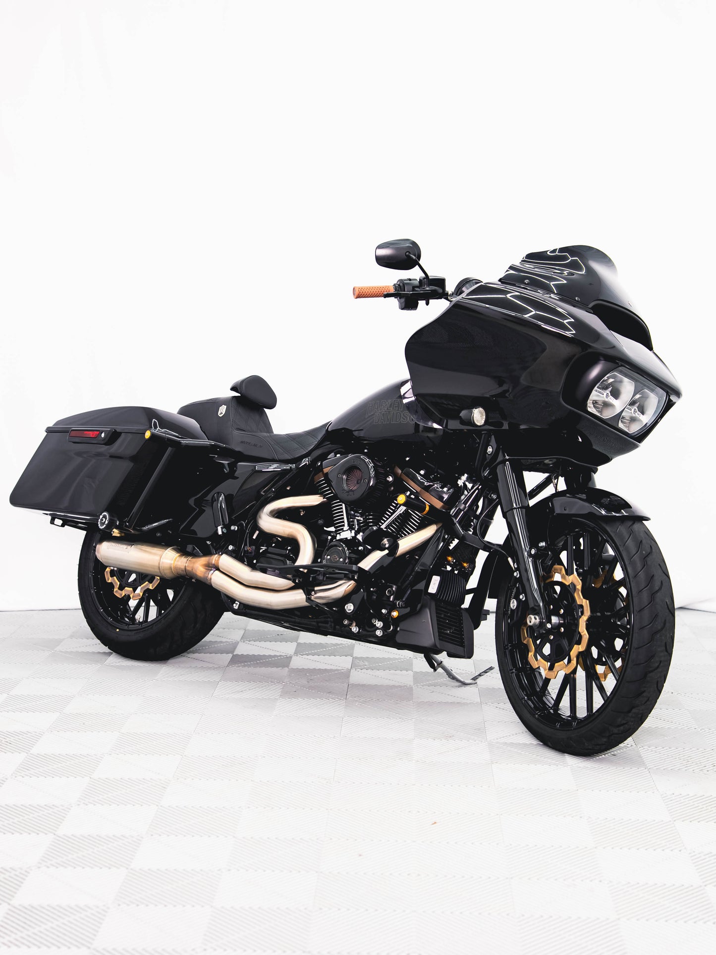 2022 ROAD GLIDE ST 2k MILES