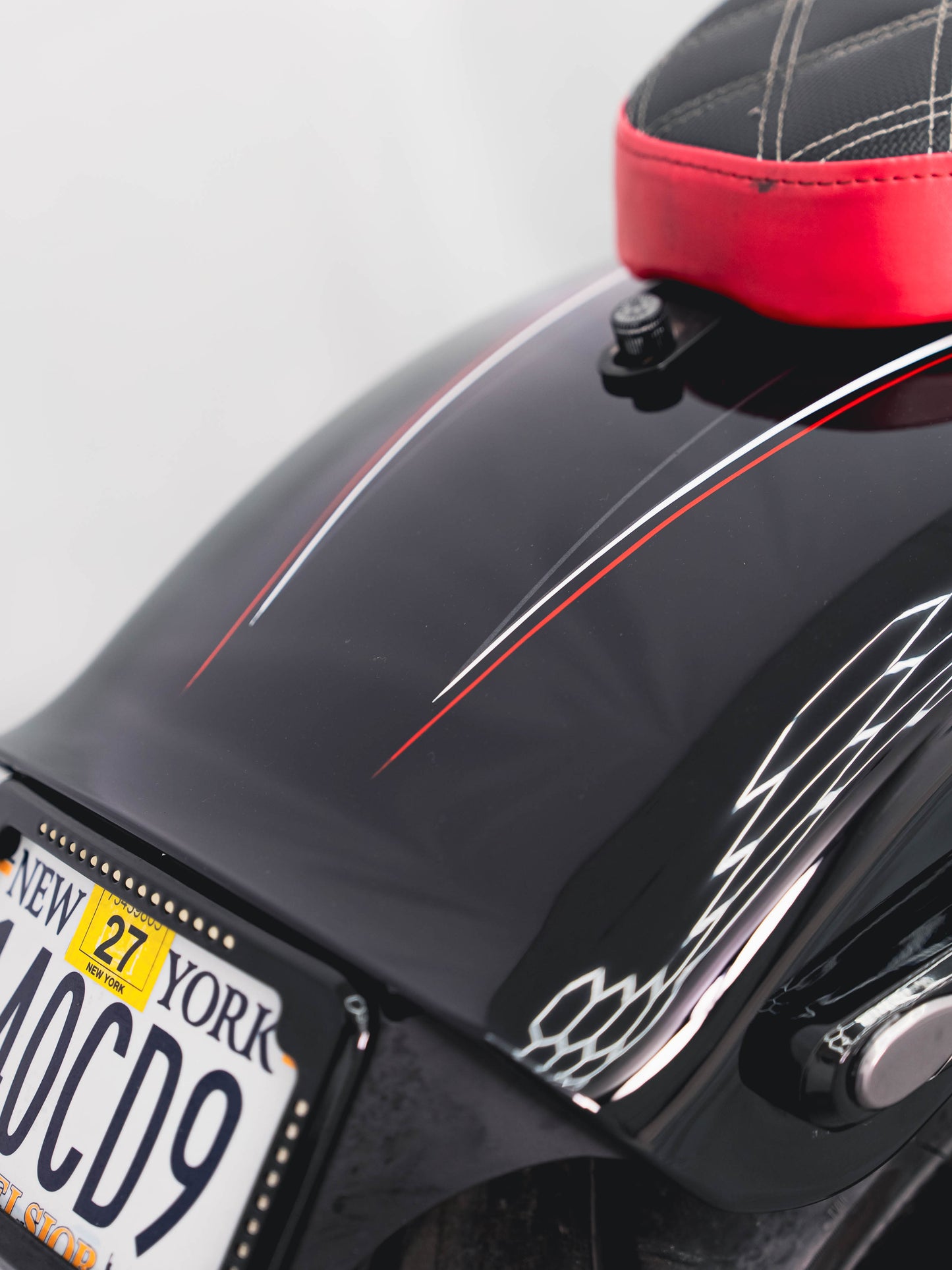 2019 FXDR 182HP/164TQ CARBON WHEELS