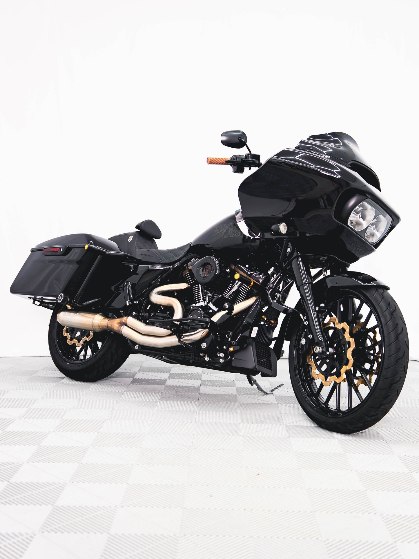 2022 ROAD GLIDE ST 2k MILES