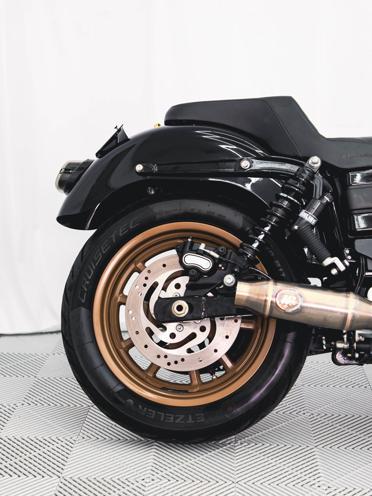 2017 FXDLS