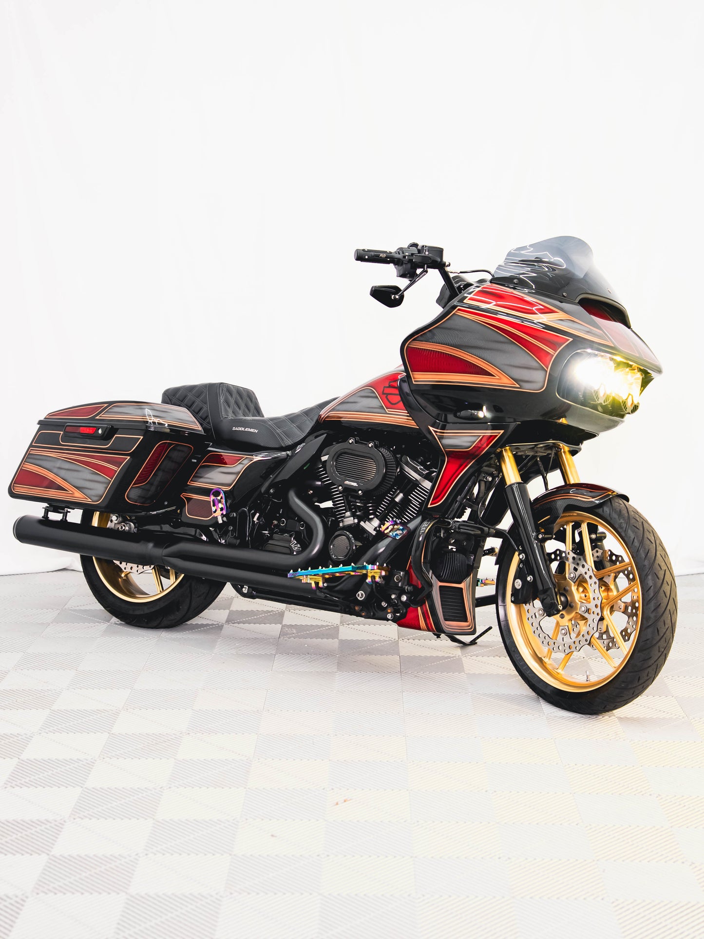 2022 ROAD GLIDE ST MOONSHINE HP