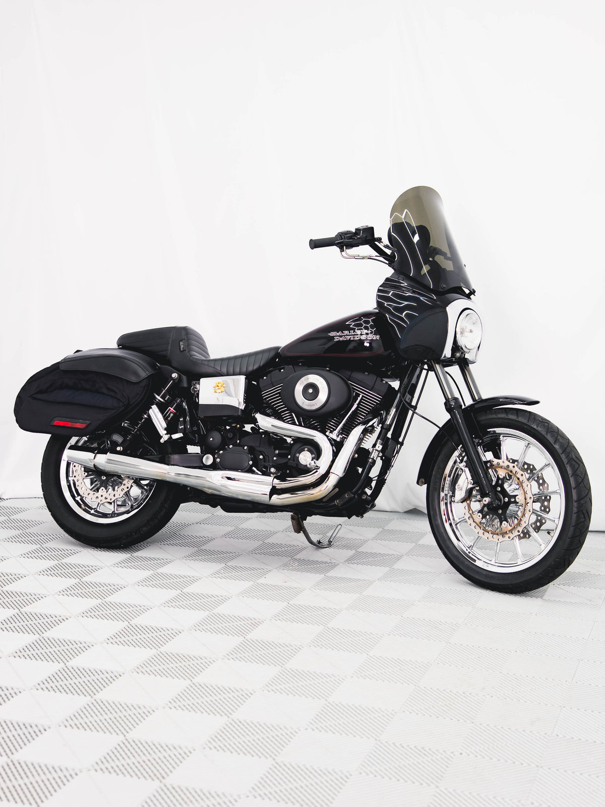 2002 FXDXT
