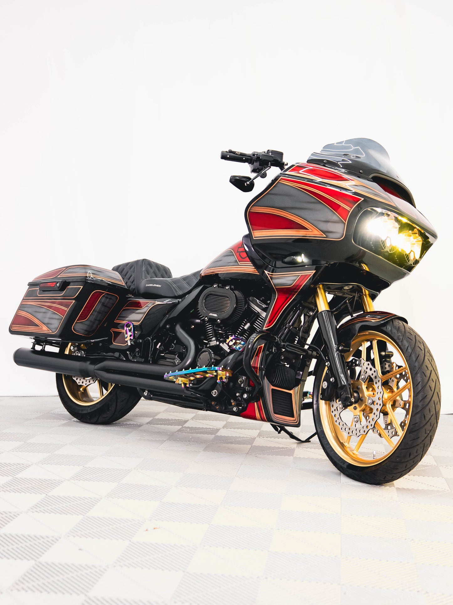 2022 ROAD GLIDE ST MOONSHINE HP