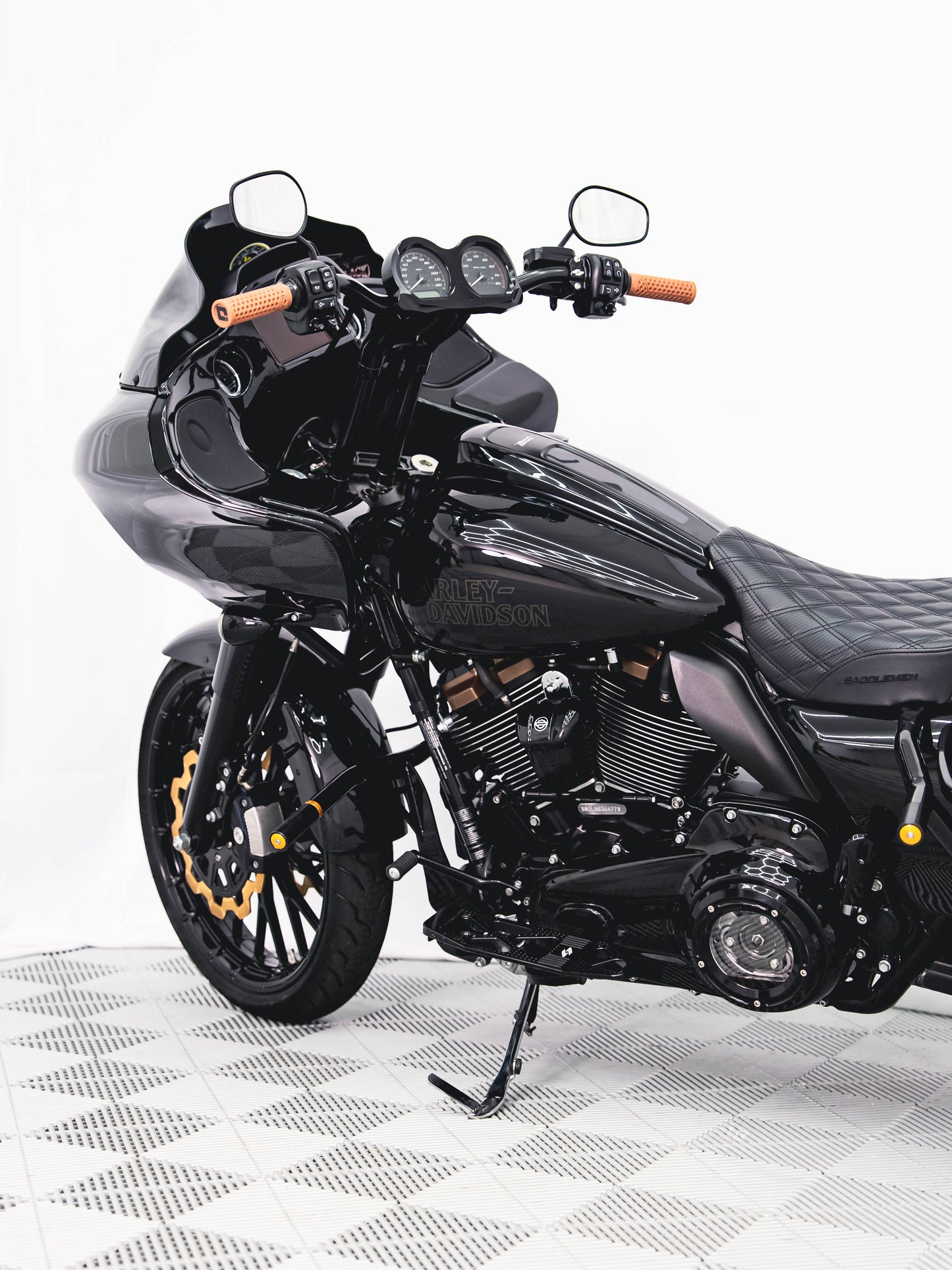 2022 ROAD GLIDE ST 2k MILES
