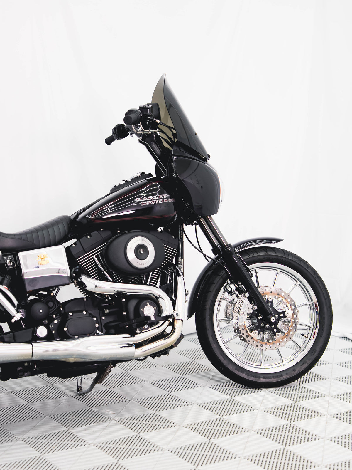 2002 FXDXT
