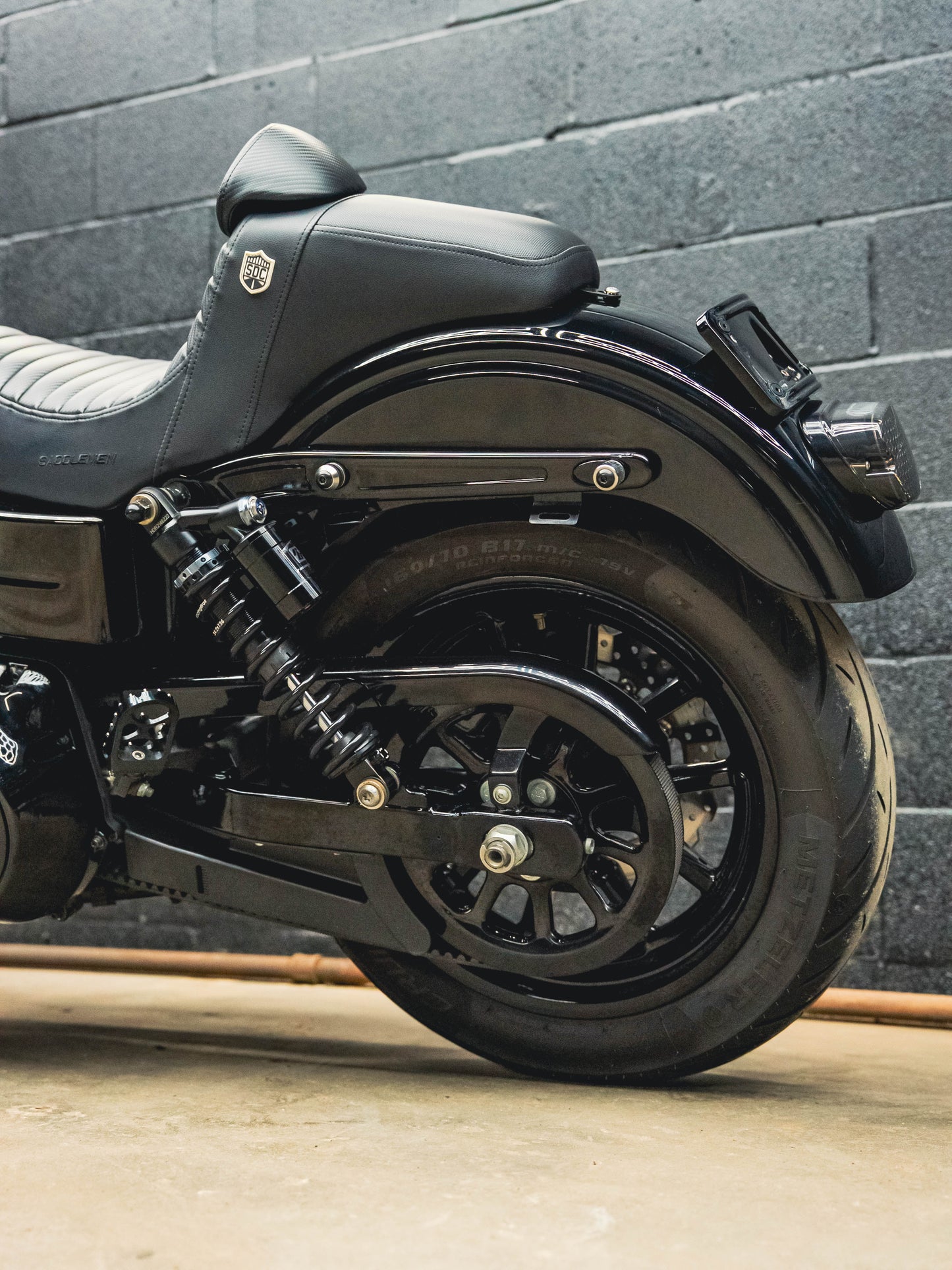 2015 FXDL
