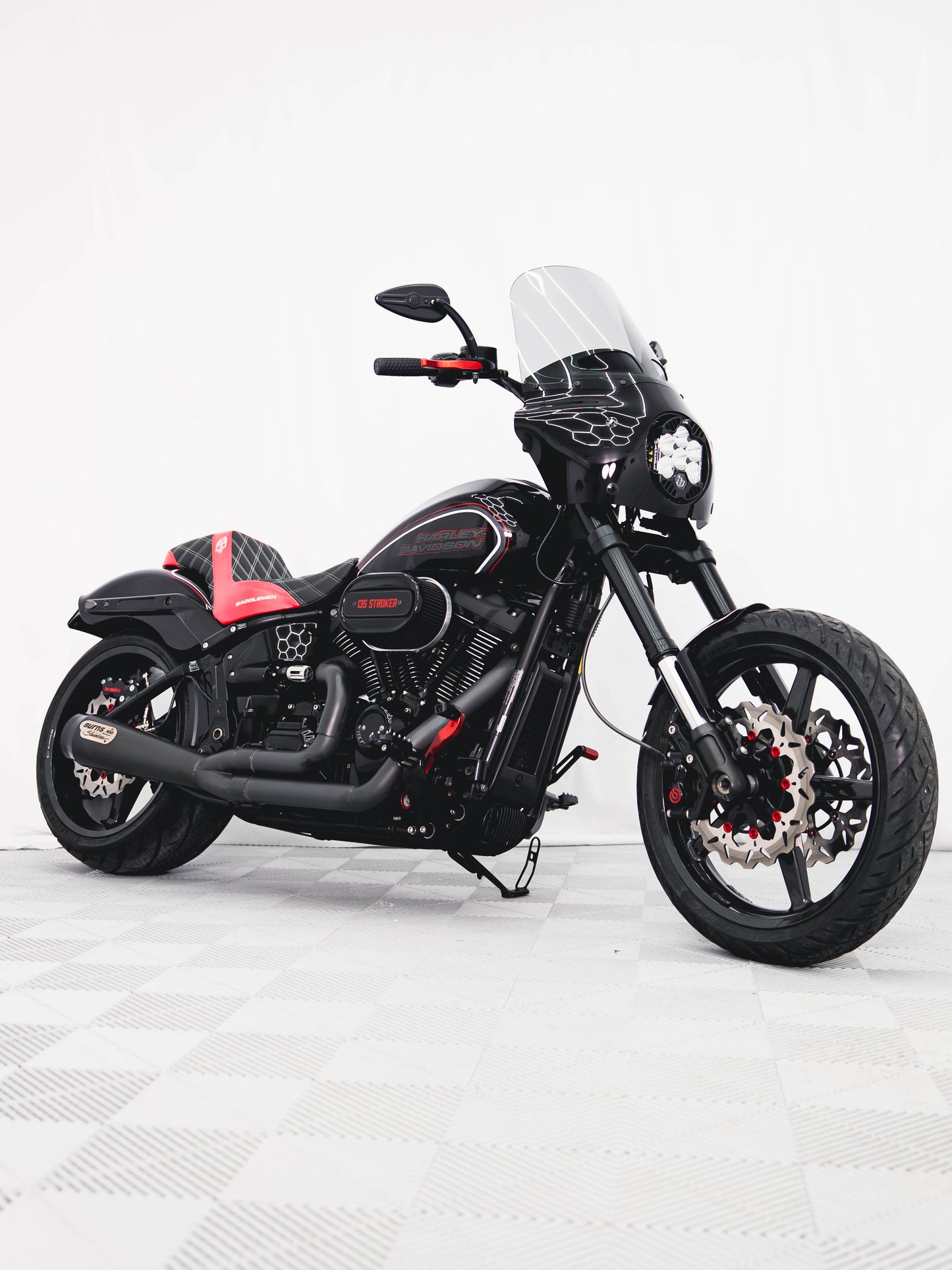 2019 FXDR 182HP/164TQ CARBON WHEELS