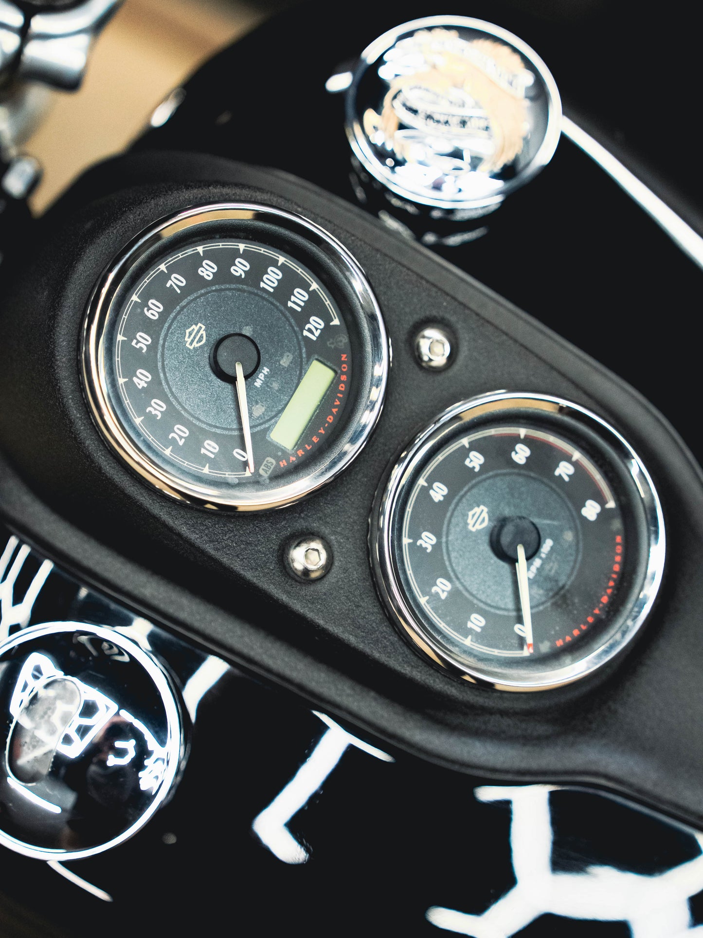 2015 FXDL