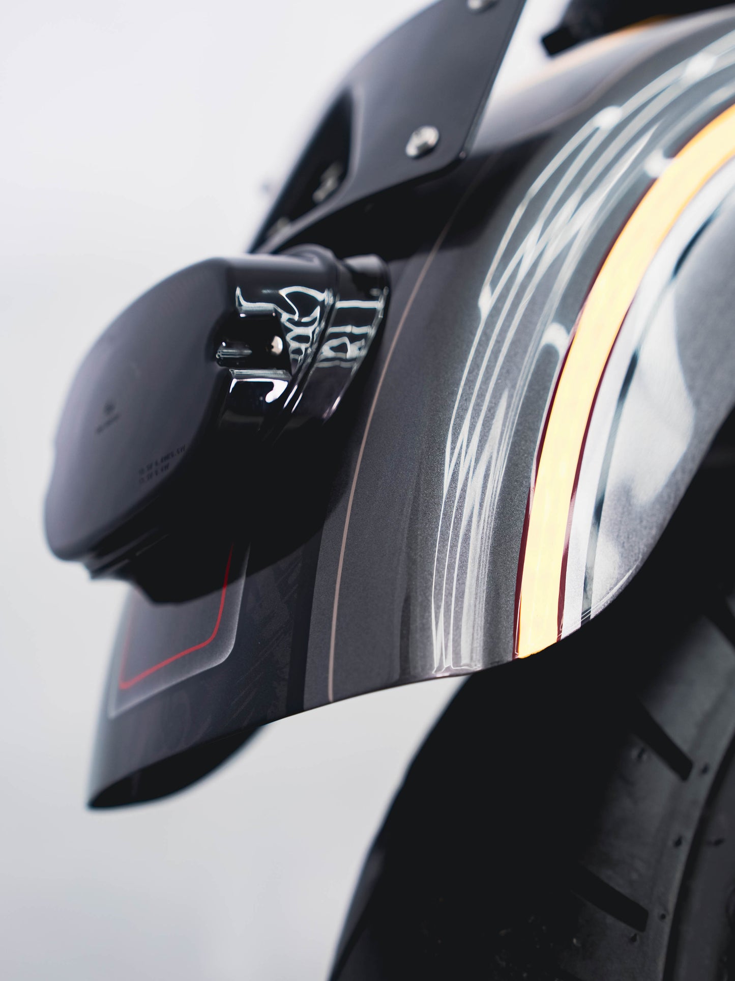 2016 FXDL
