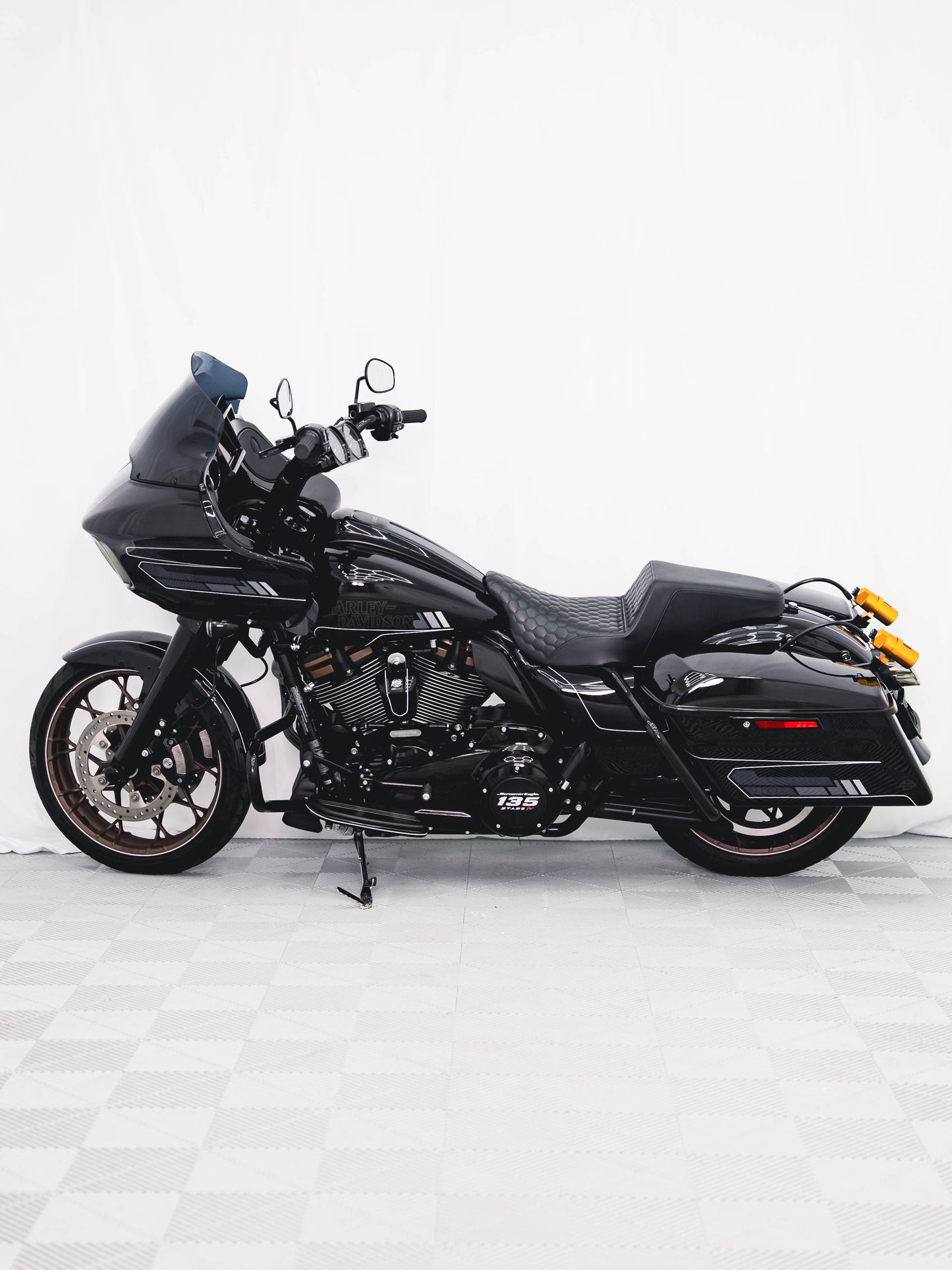 2023 ROAD GLIDE ST 135" CRATE MOTOR 3k MILES