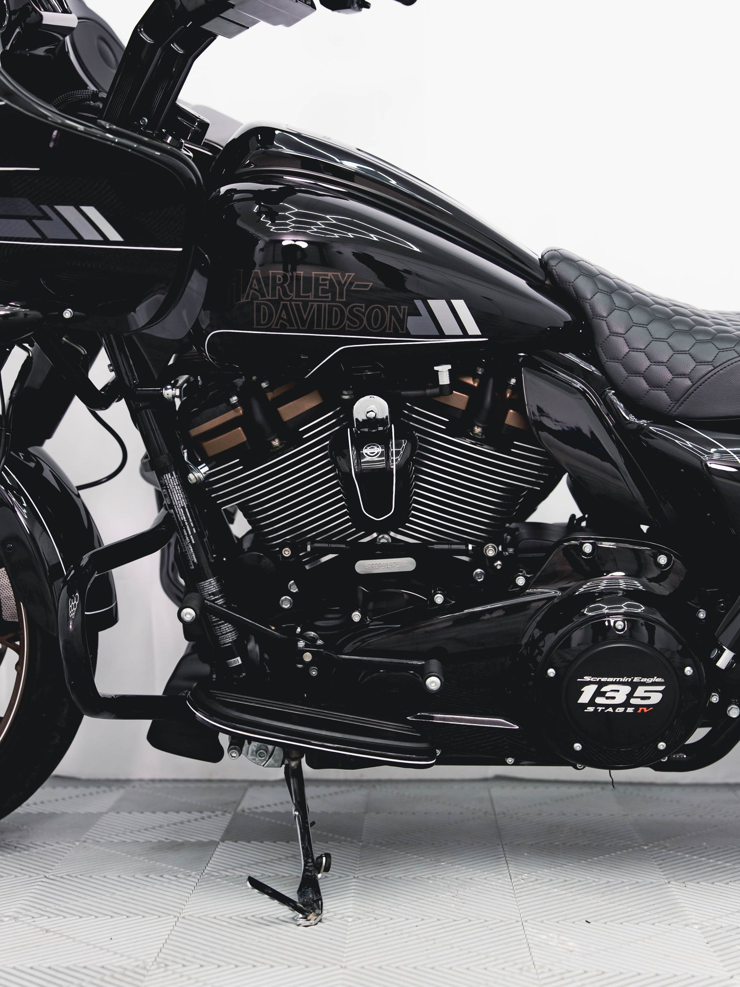 2023 ROAD GLIDE ST 135" CRATE MOTOR 3k MILES