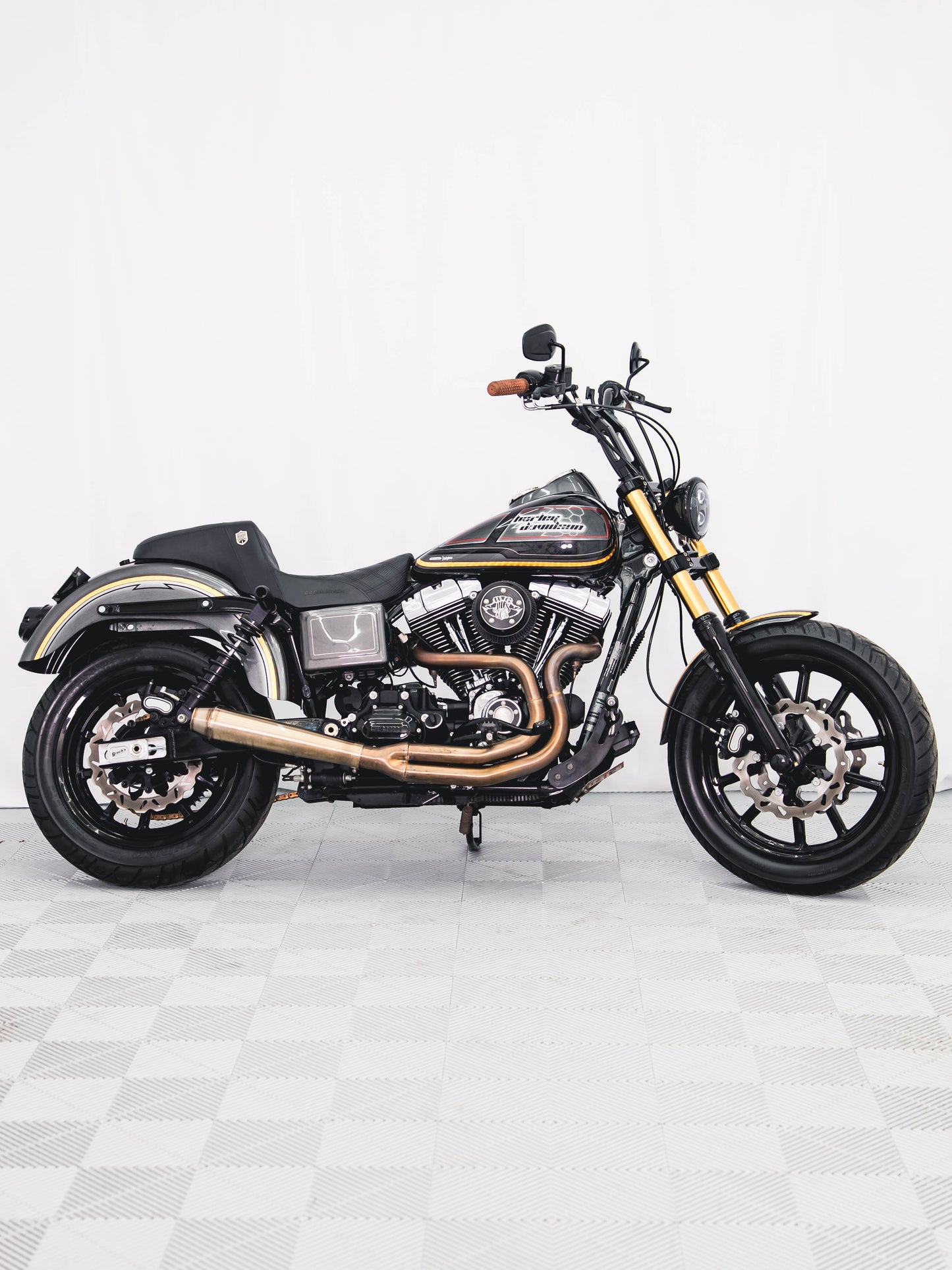 2016 FXDL