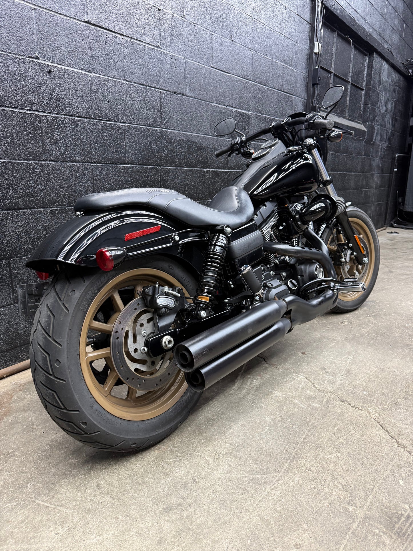 2017 FXDLS