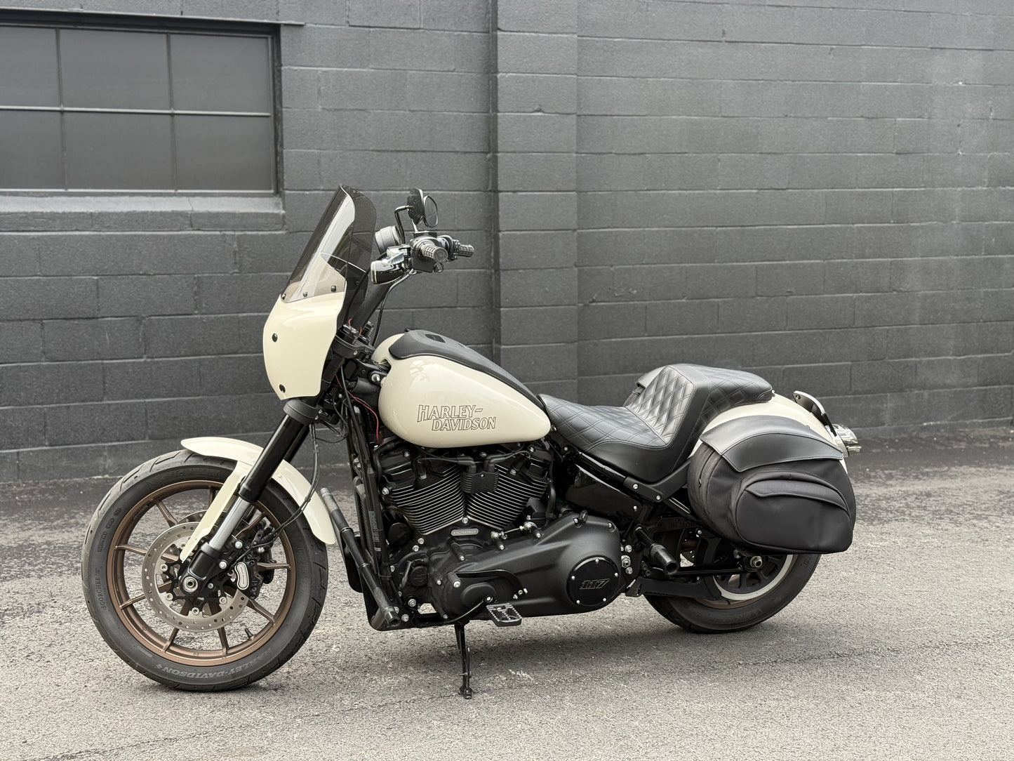 2023 FXLRS