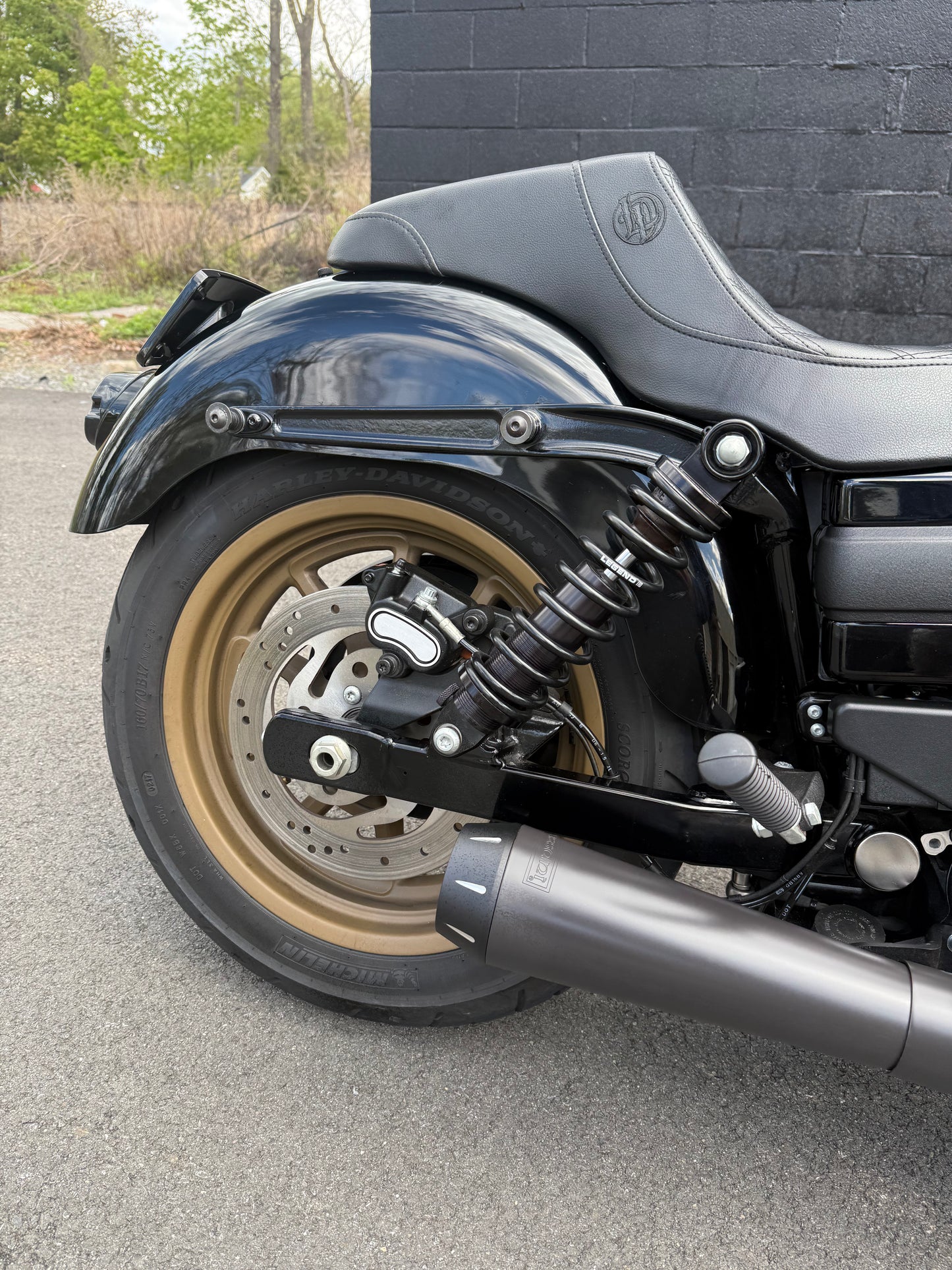 2017 FXDLS