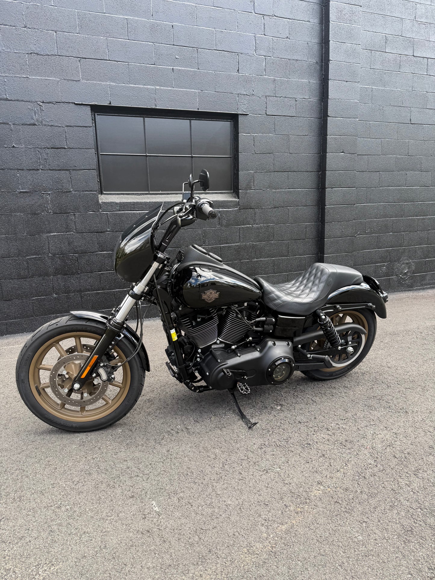 2017 FXDLS