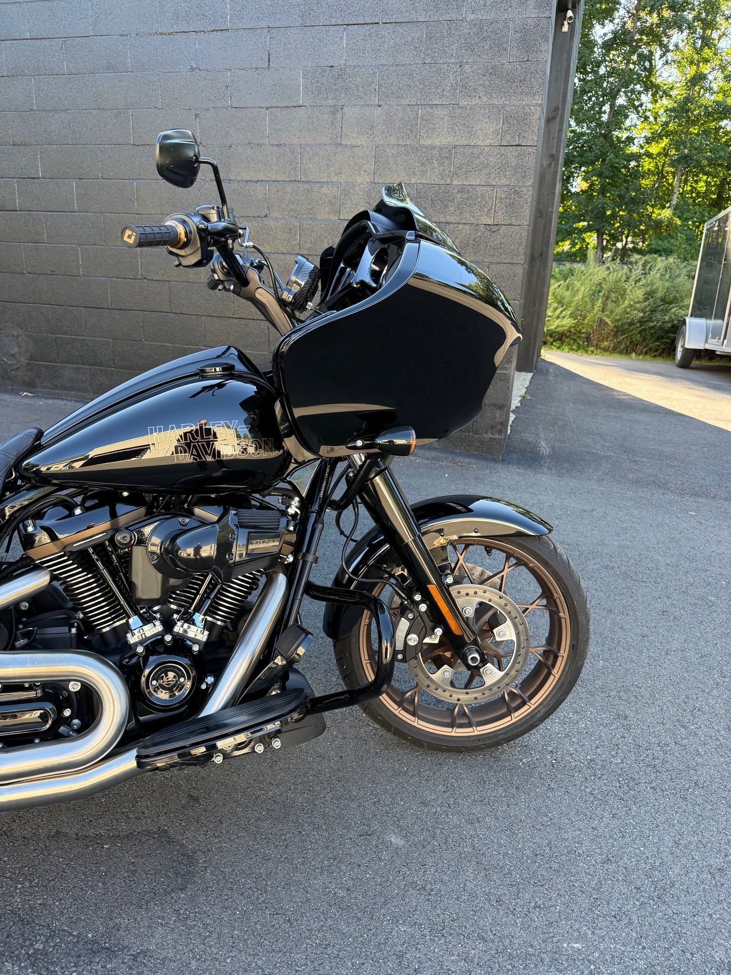 2023 ROAD GLIDE ST 2K MILES!
