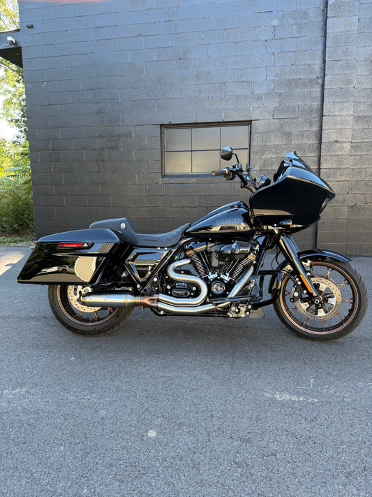 2023 ROAD GLIDE ST 2K MILES!