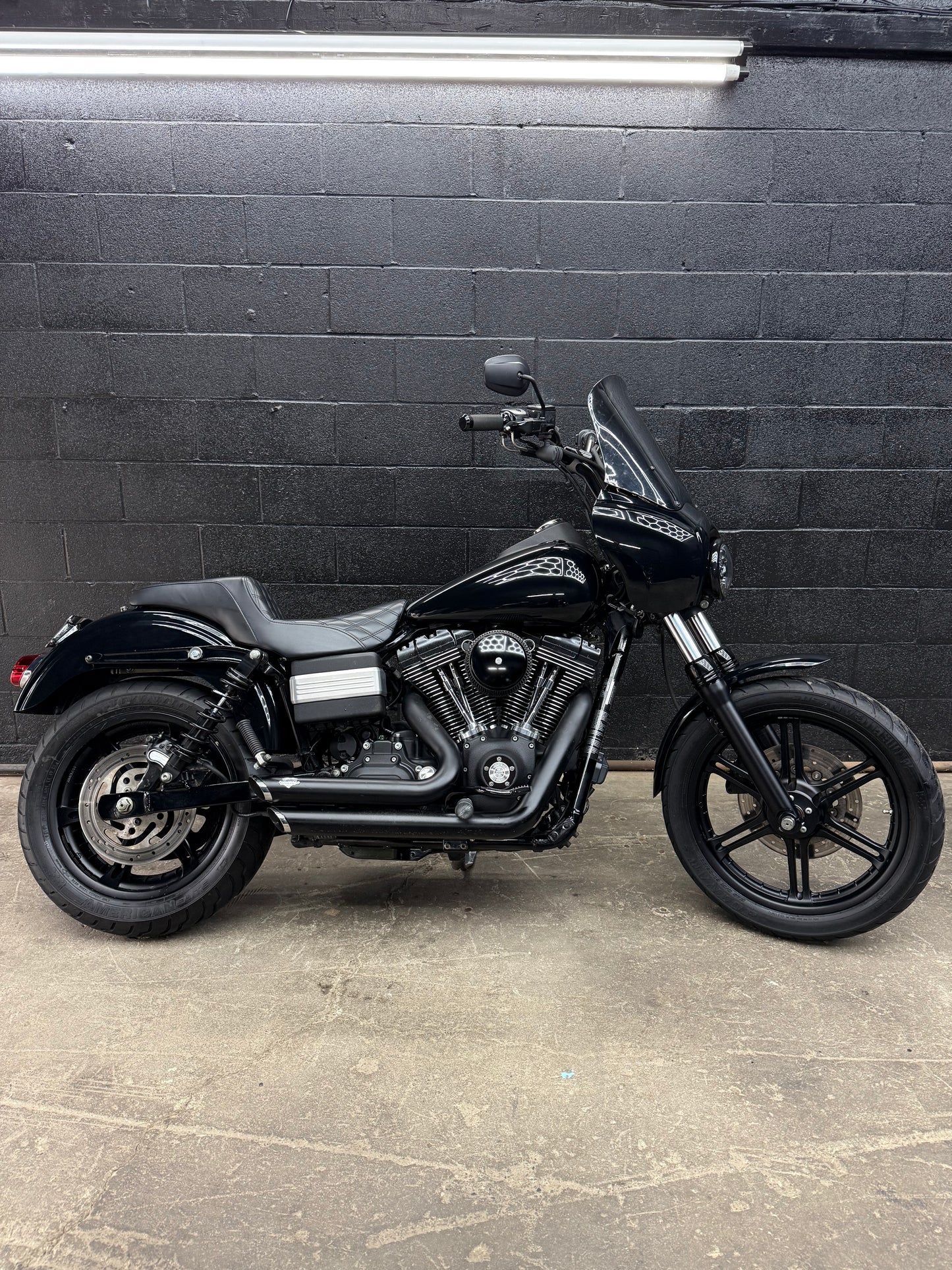 2007 FXDB