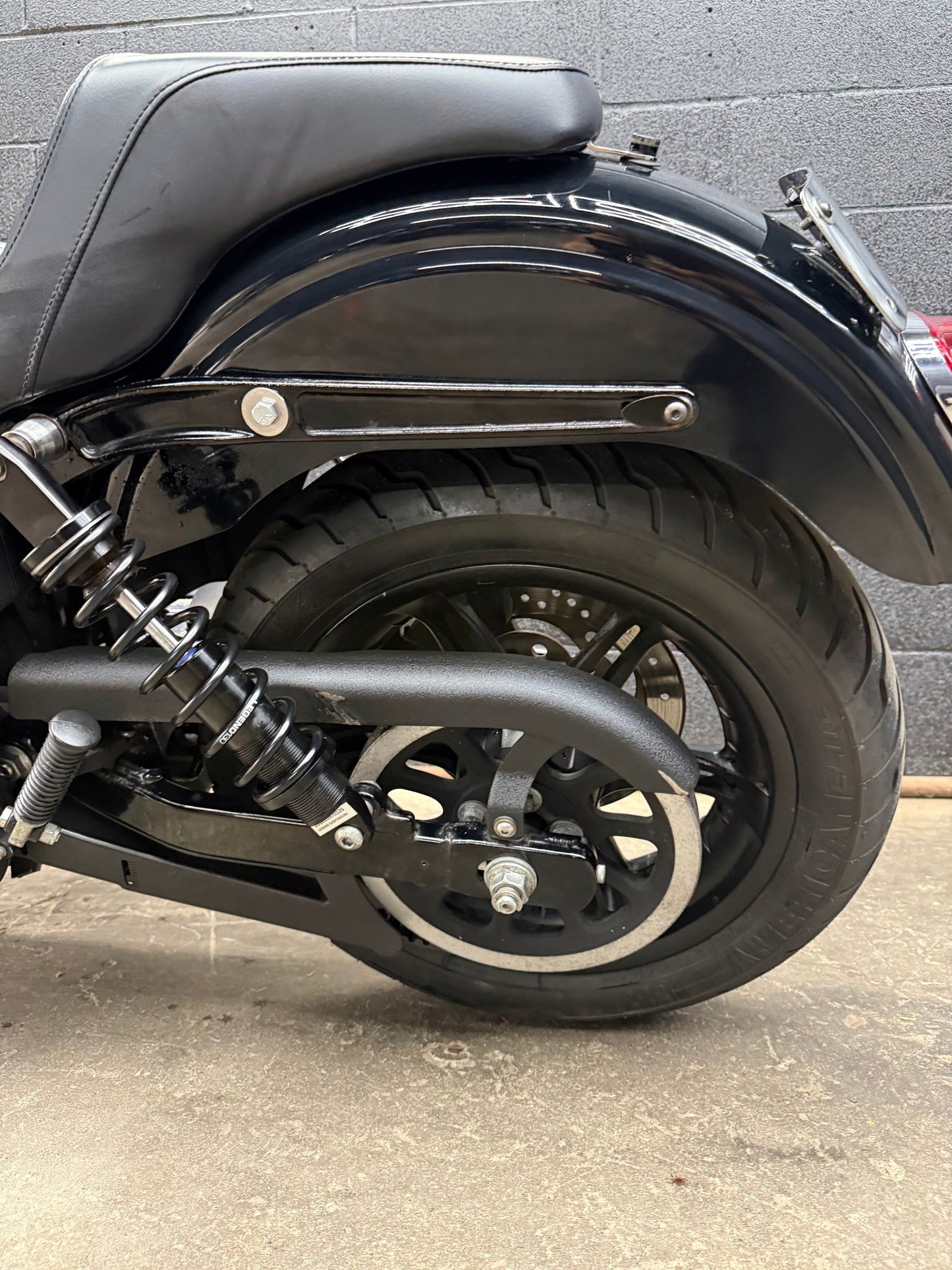2007 FXDB