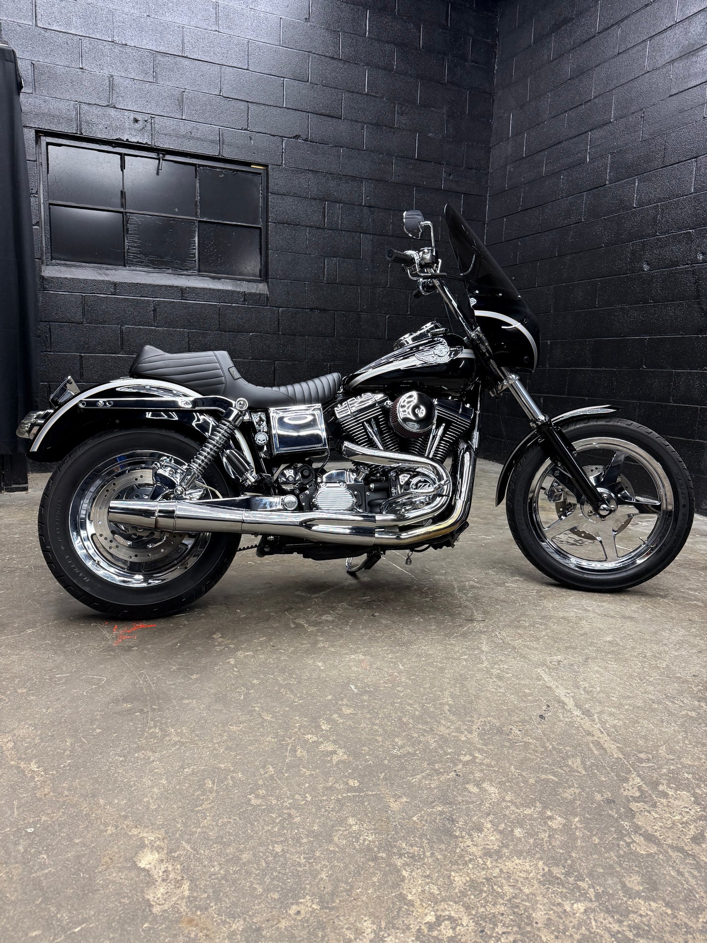 2003 FXDL 5900 MILES!