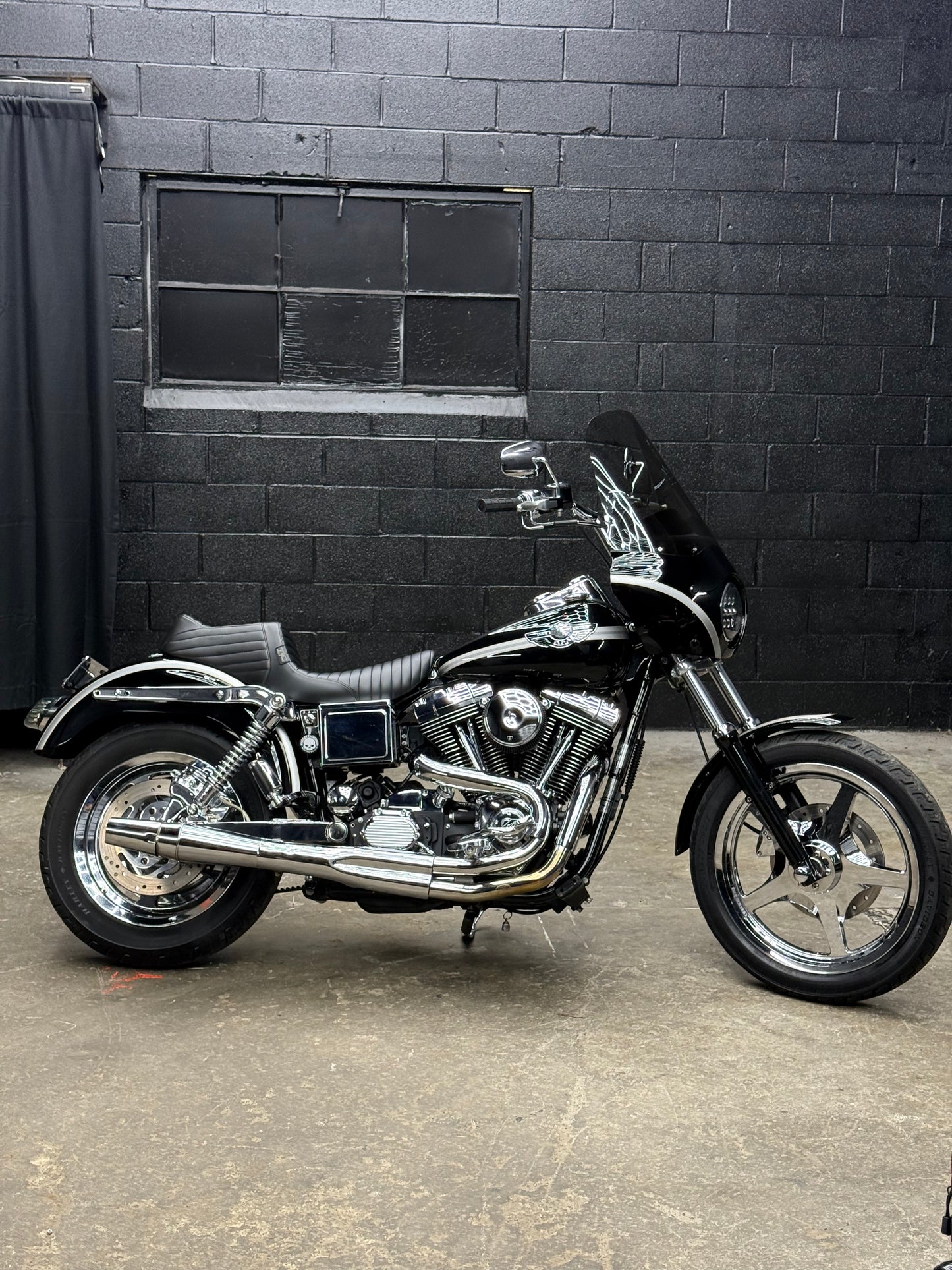 2003 FXDL 5900 MILES!